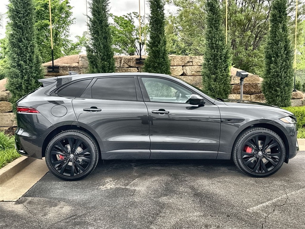 2026 Jaguar F-Pace R-Dynamic S - Photo 6