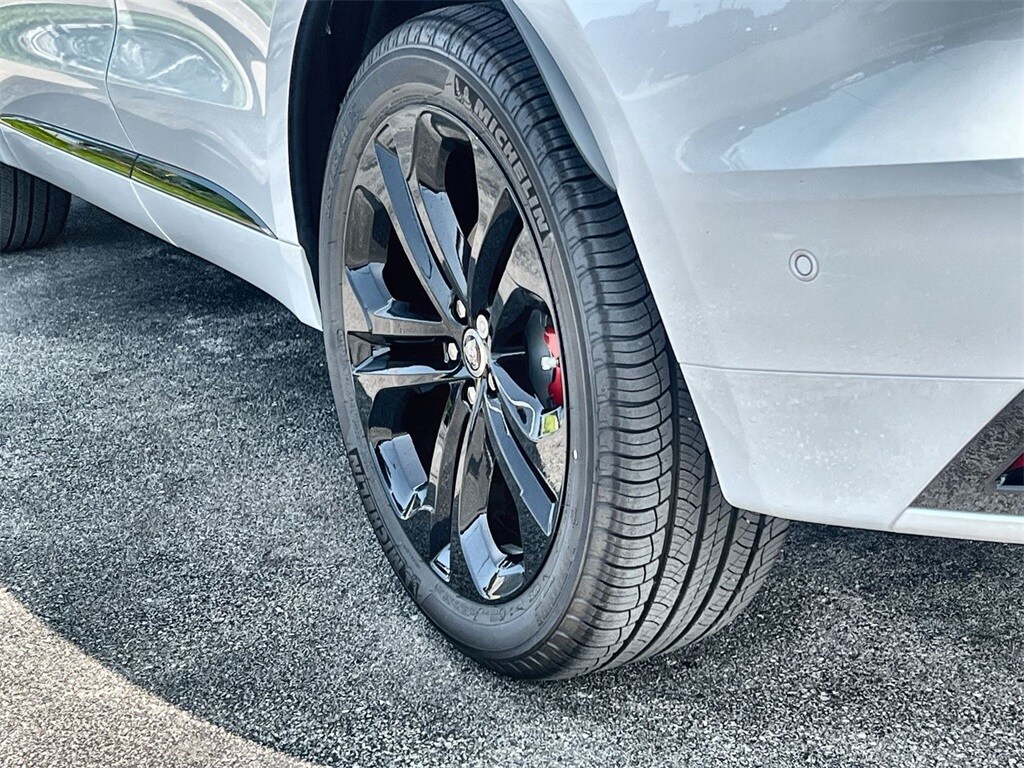 2026 Jaguar F-Pace R-Dynamic S - Photo 11