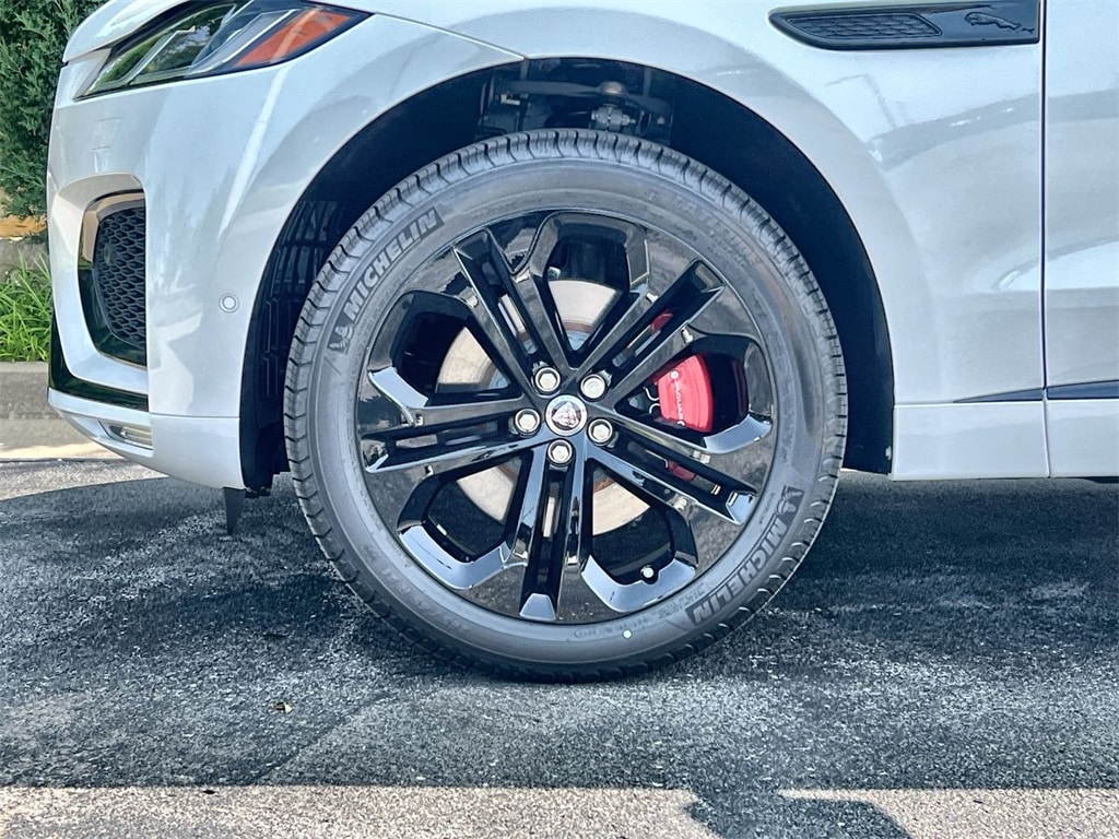 2026 Jaguar F-Pace R-Dynamic S - Photo 10