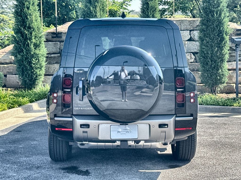 Certified 2025 Land Rover Defender 130 X-Dynamic SE SUV