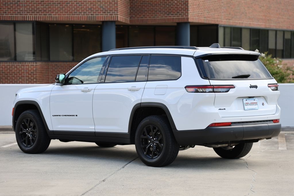 Used 2024 Jeep Grand Cherokee L Laredo SUV