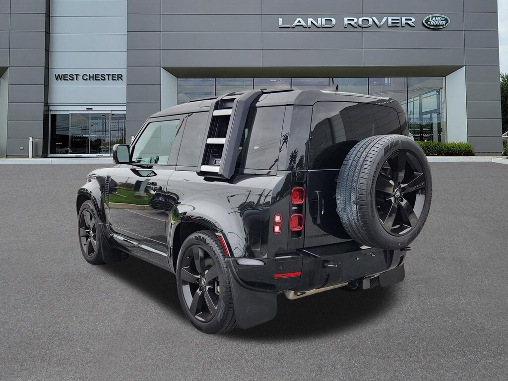 Certified 2024 Land Rover Defender 90 X-Dynamic SE SUV