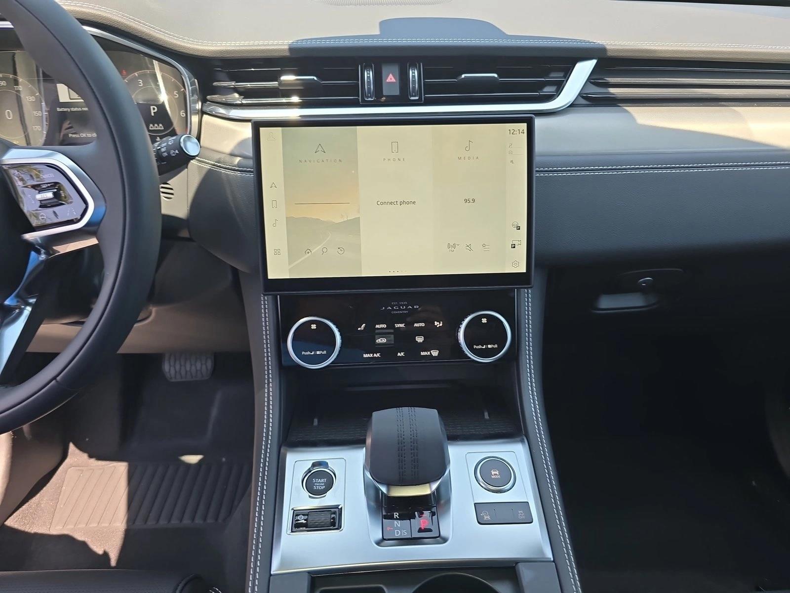 2026 Jaguar F-Pace R-Dynamic S - Photo 18