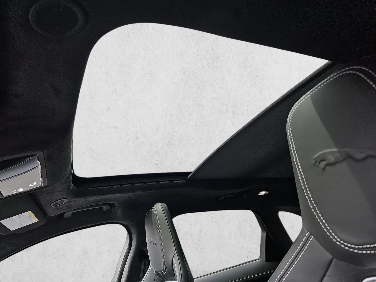 2026 Jaguar F-Pace R-Dynamic S - Photo 23