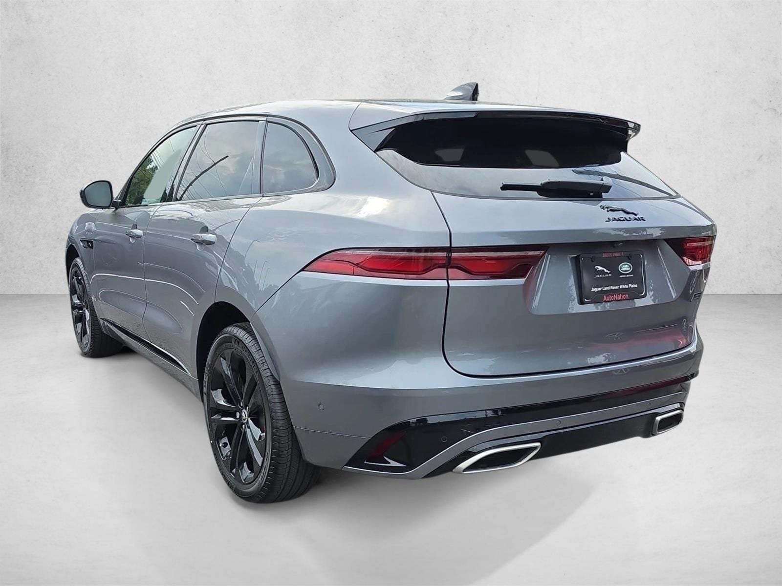 2026 Jaguar F-Pace R-Dynamic S - Photo 7