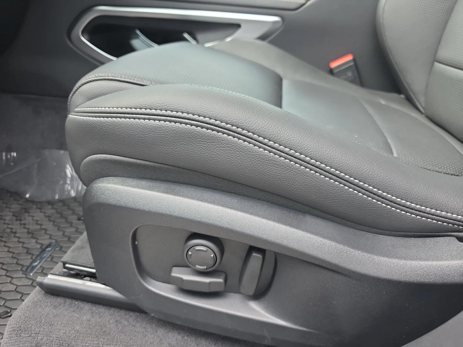 2026 Jaguar F-Pace R-Dynamic S - Photo 29