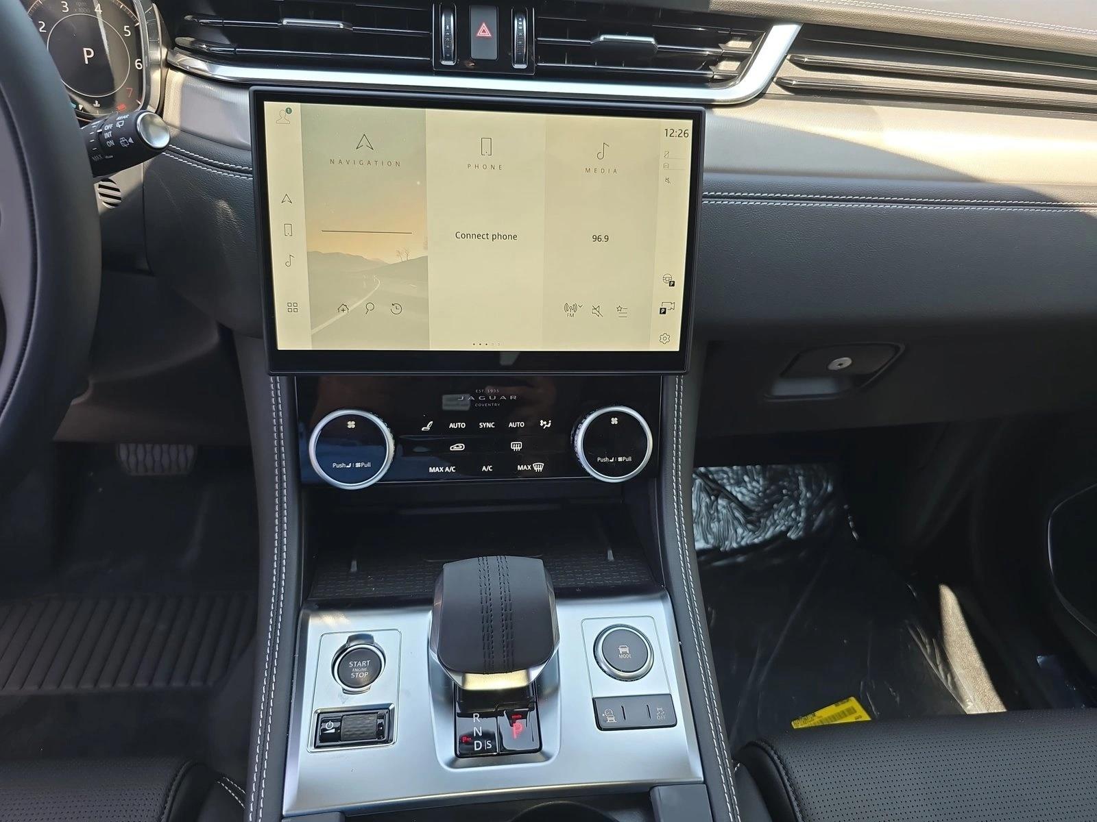 2026 Jaguar F-Pace R-Dynamic S - Photo 19