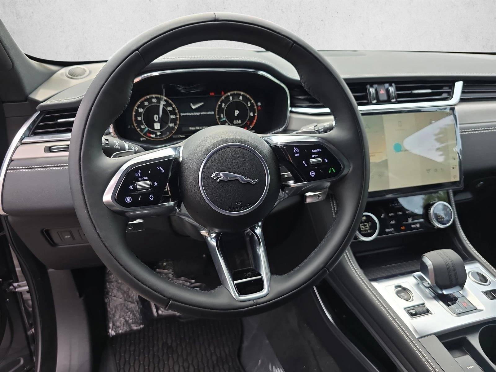 2026 Jaguar F-Pace R-Dynamic S - Photo 18