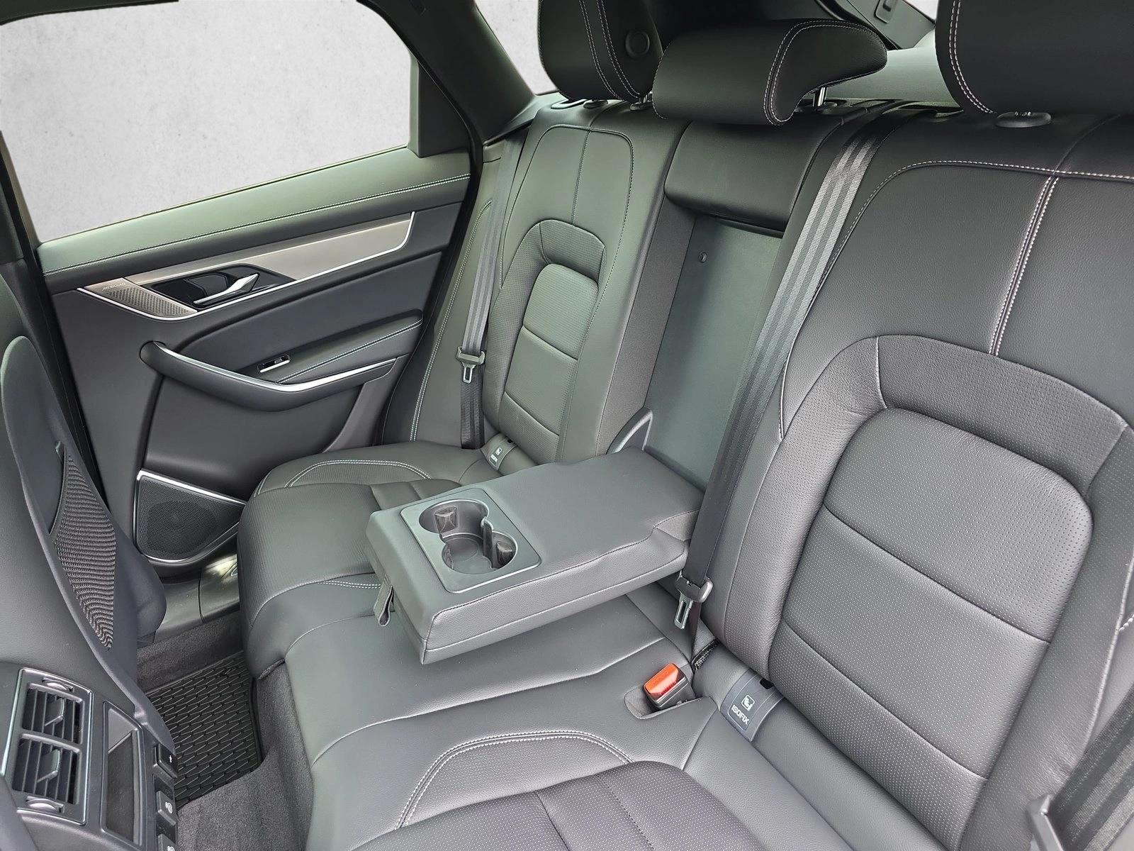 2026 Jaguar F-Pace R-Dynamic S - Photo 14