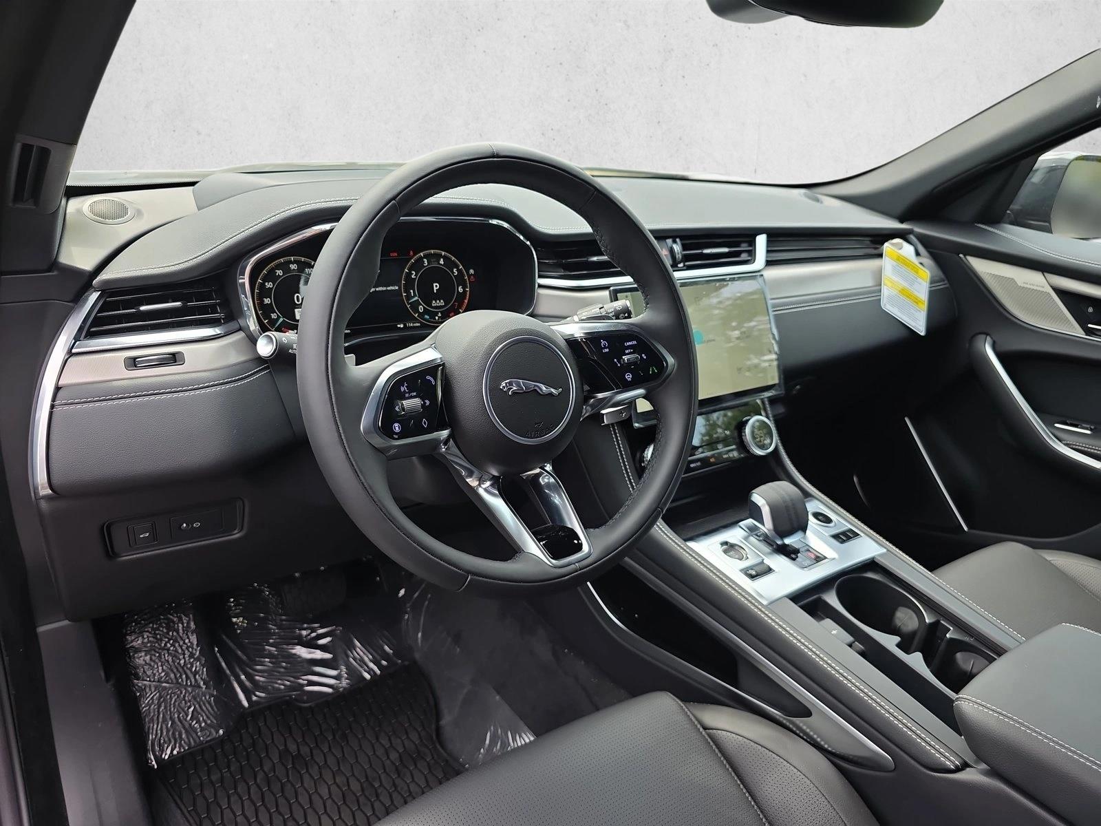 2026 Jaguar F-Pace R-Dynamic S - Photo 16