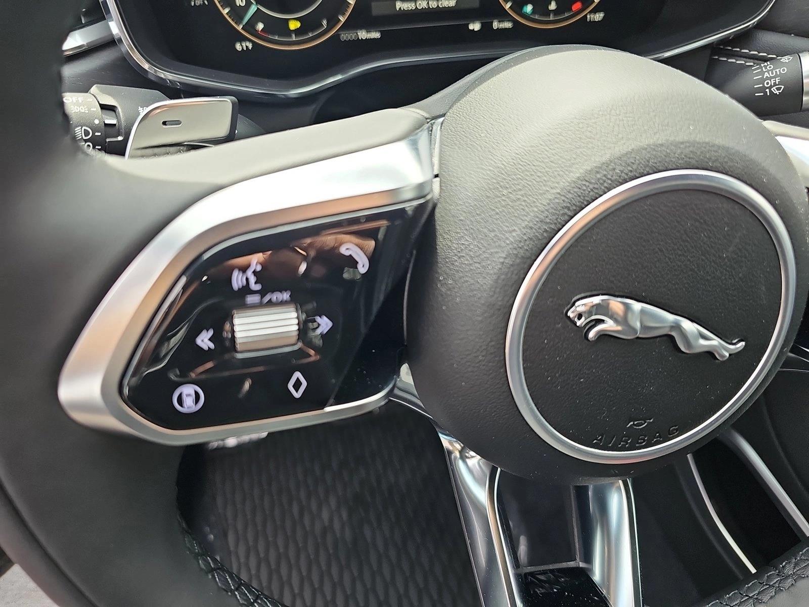 2026 Jaguar F-Pace R-Dynamic S - Photo 11