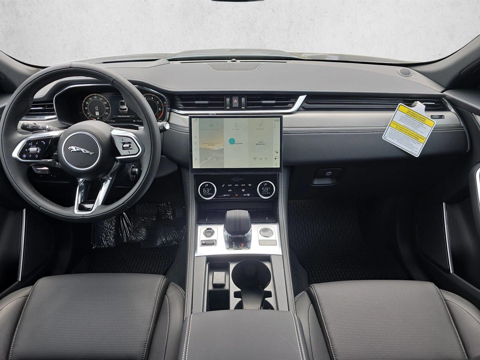 2026 Jaguar F-Pace R-Dynamic S - Photo 9