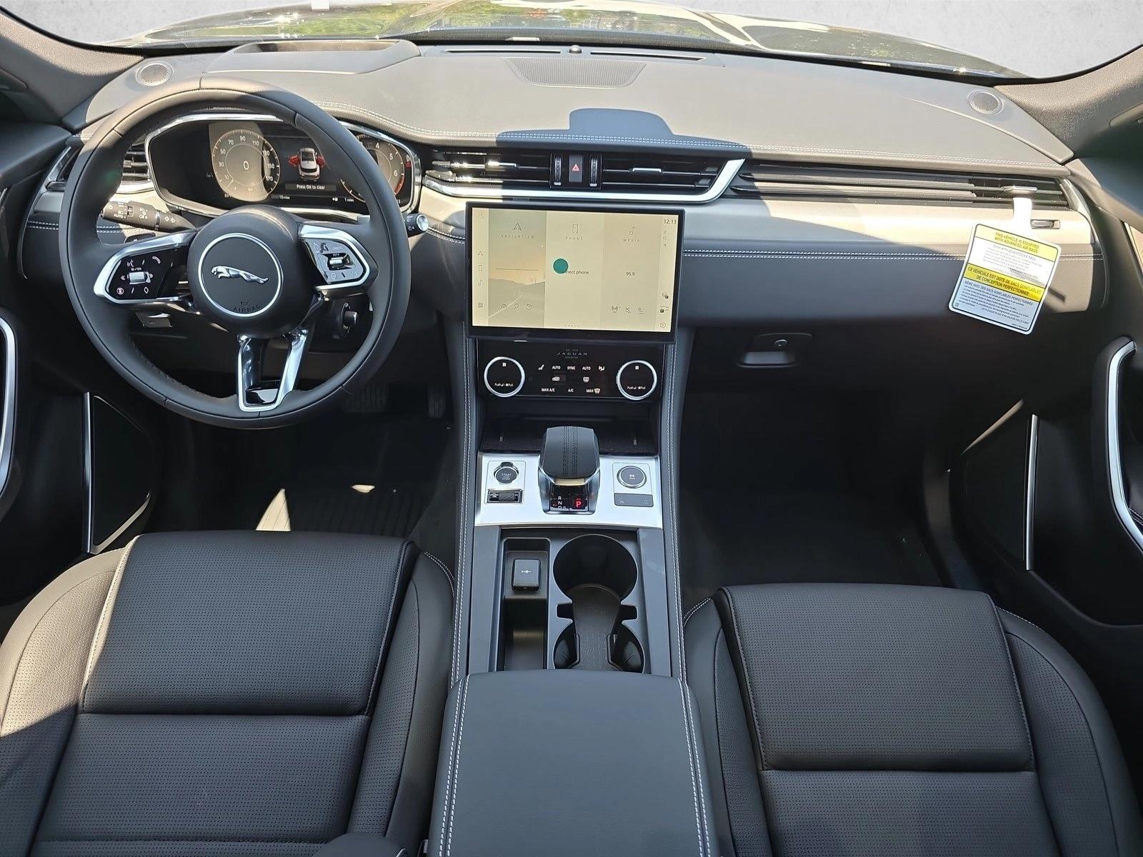 2026 Jaguar F-Pace R-Dynamic S - Photo 8