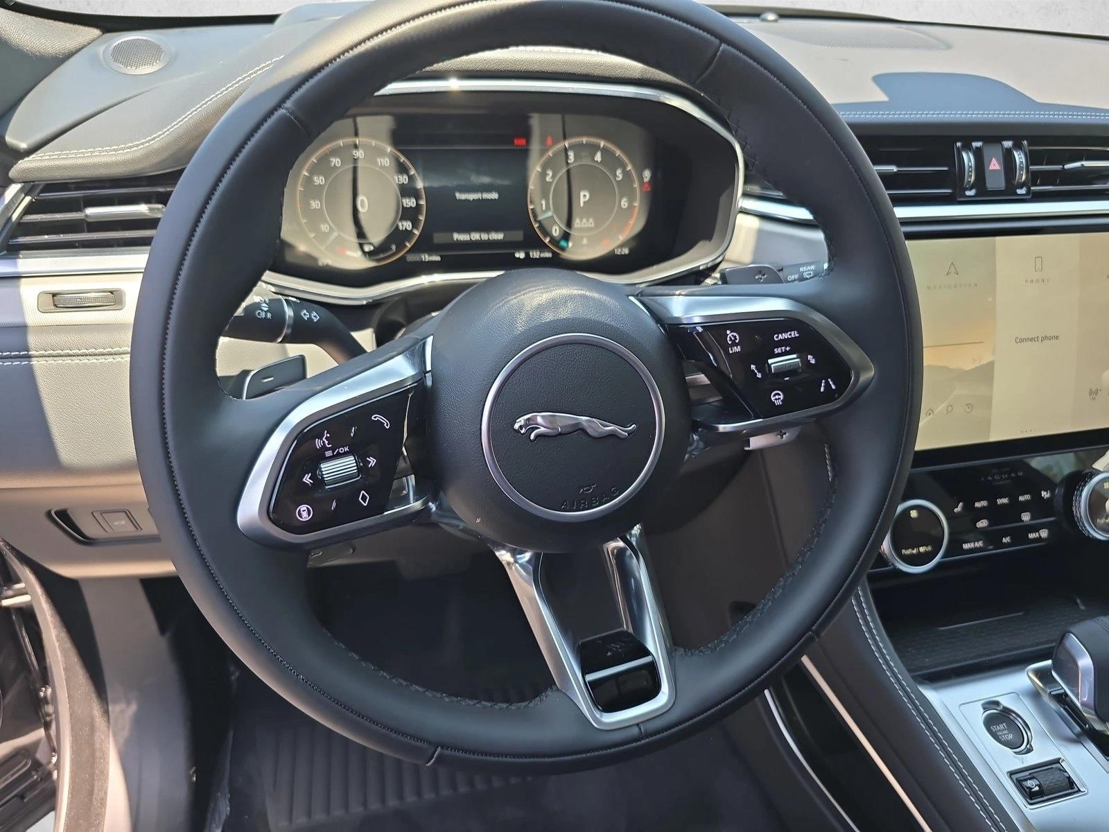 2026 Jaguar F-Pace R-Dynamic S - Photo 16