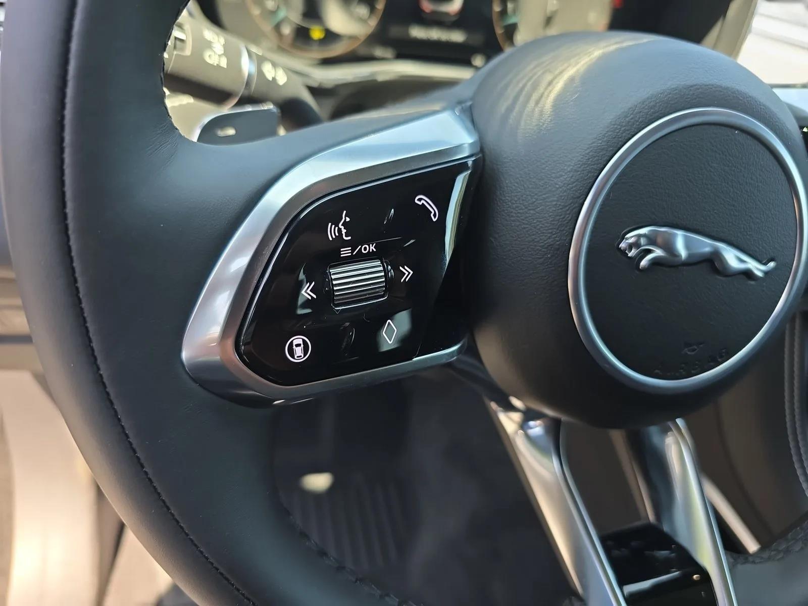 2026 Jaguar F-Pace R-Dynamic S - Photo 14