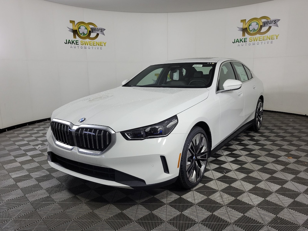 New 2026 BMW 5 Series 530i xDrive Sedan
