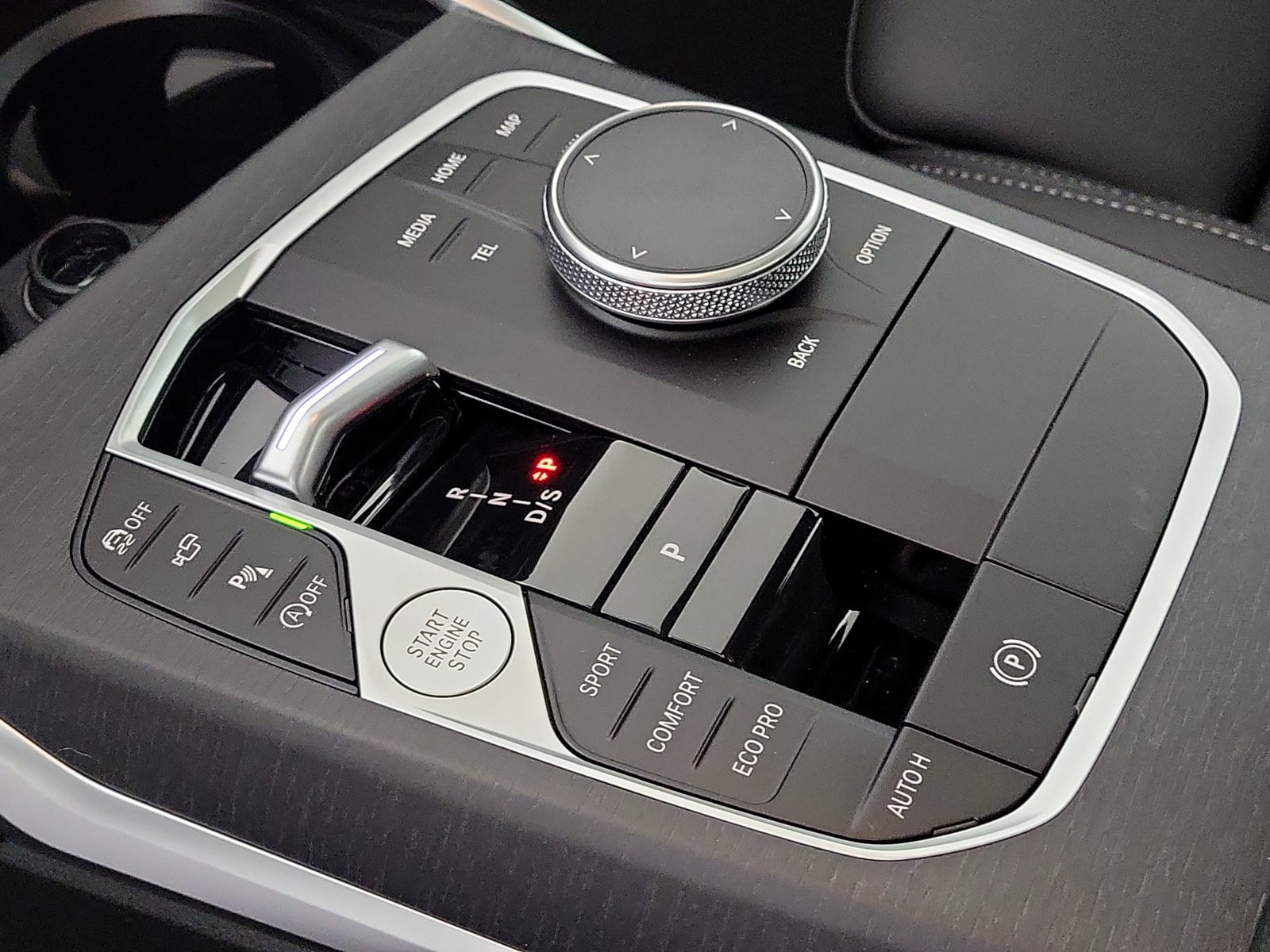 2026 BMW 3 Series 330i - Photo 22
