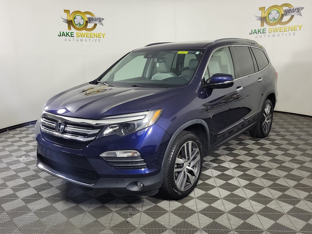 Used 2017 Honda Pilot Touring AWD SUV