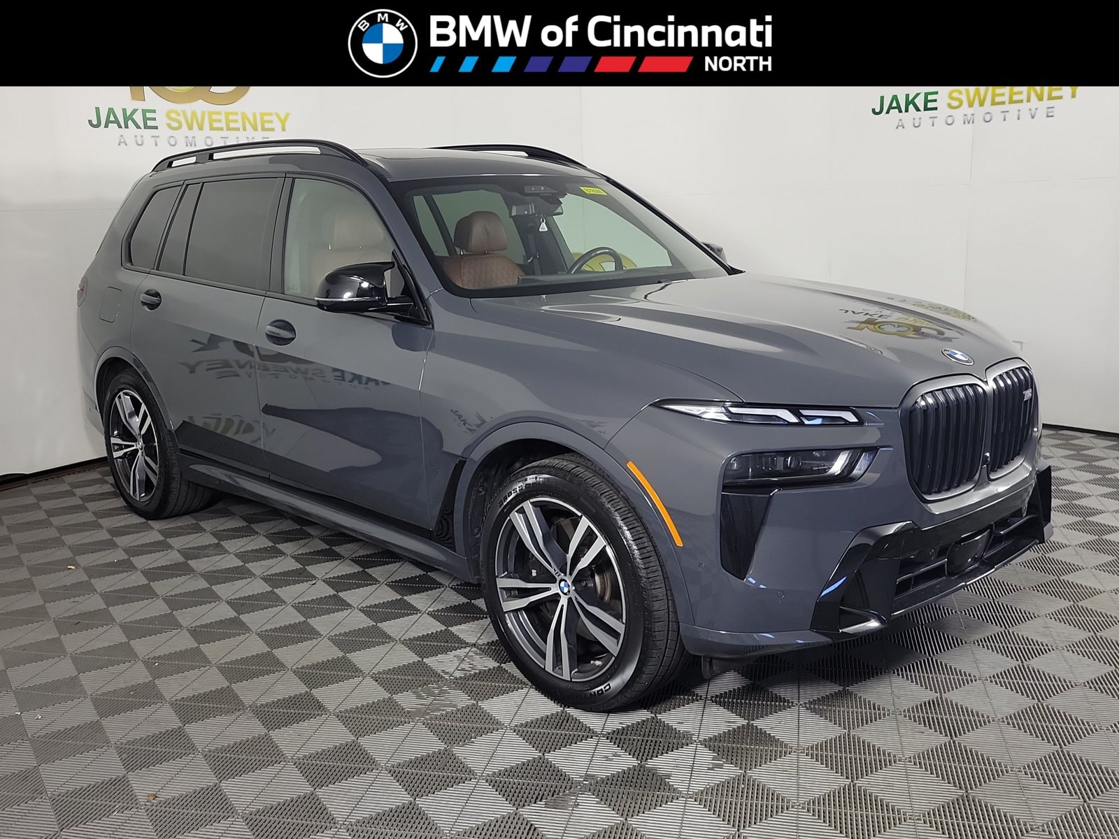 2025 BMW X7 M60i