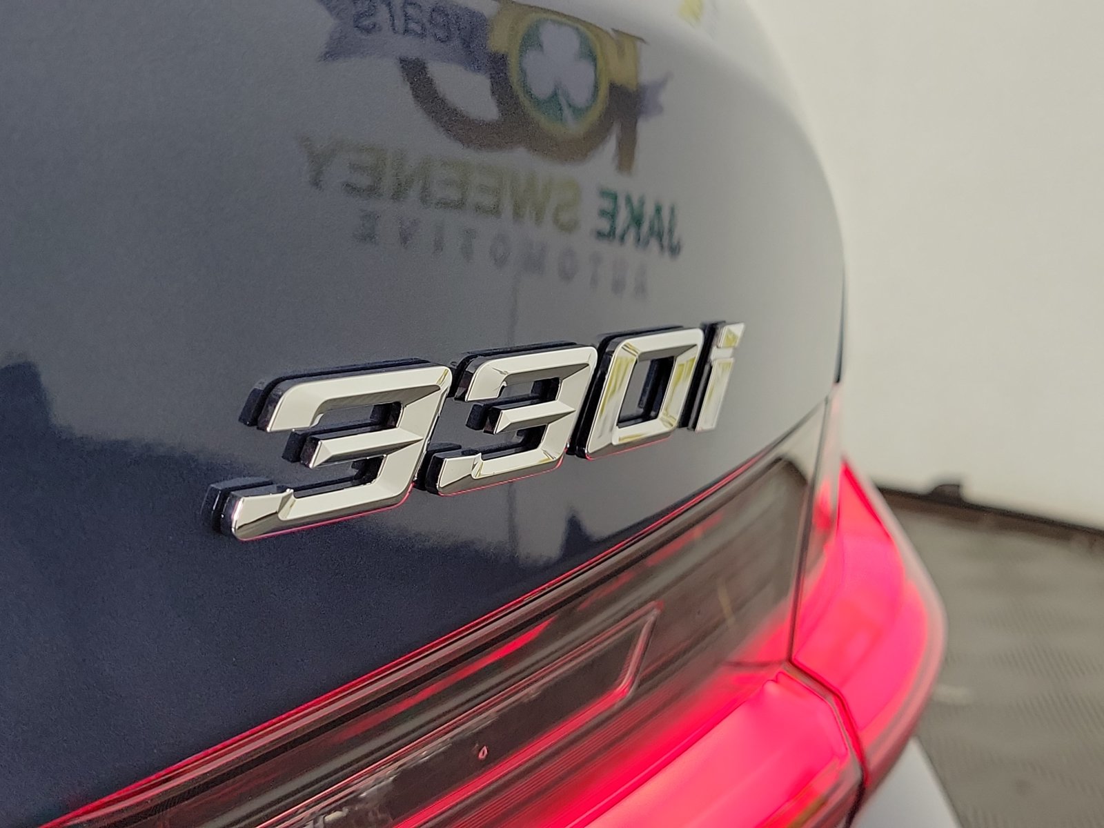 2026 BMW 3 Series 330i - Photo 24