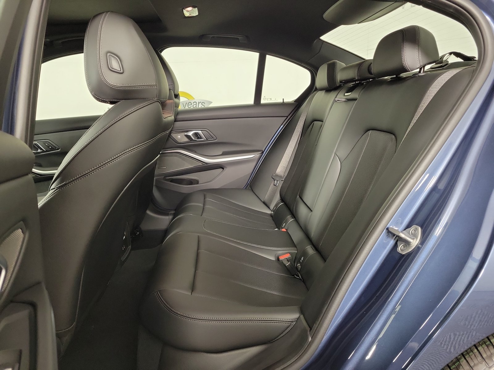 2026 BMW 3 Series 330i - Photo 10