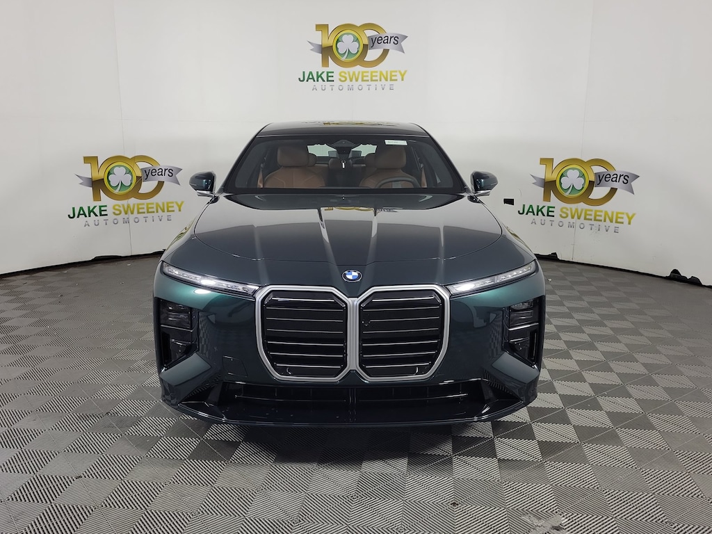 New 2027 BMW 7 Series 740i xDrive Sedan