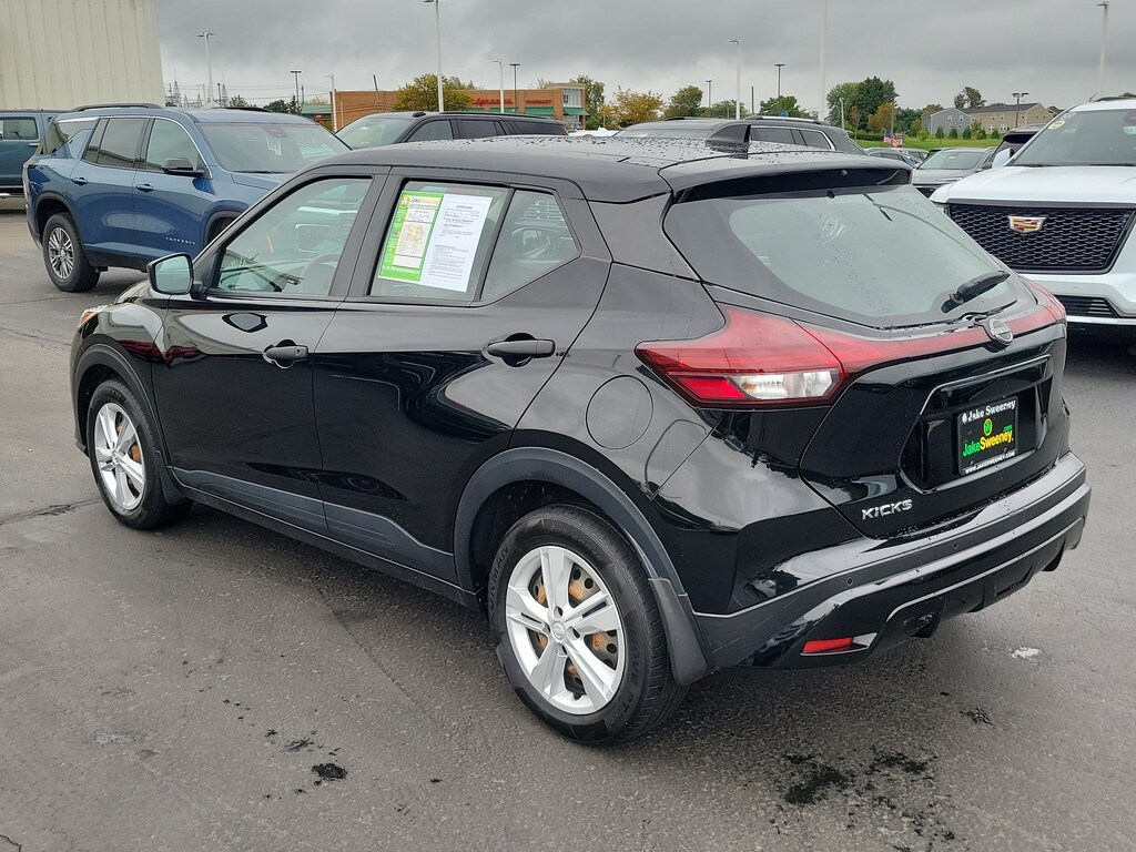 Used 2023 Nissan Kicks S Xtronic CVT SUV