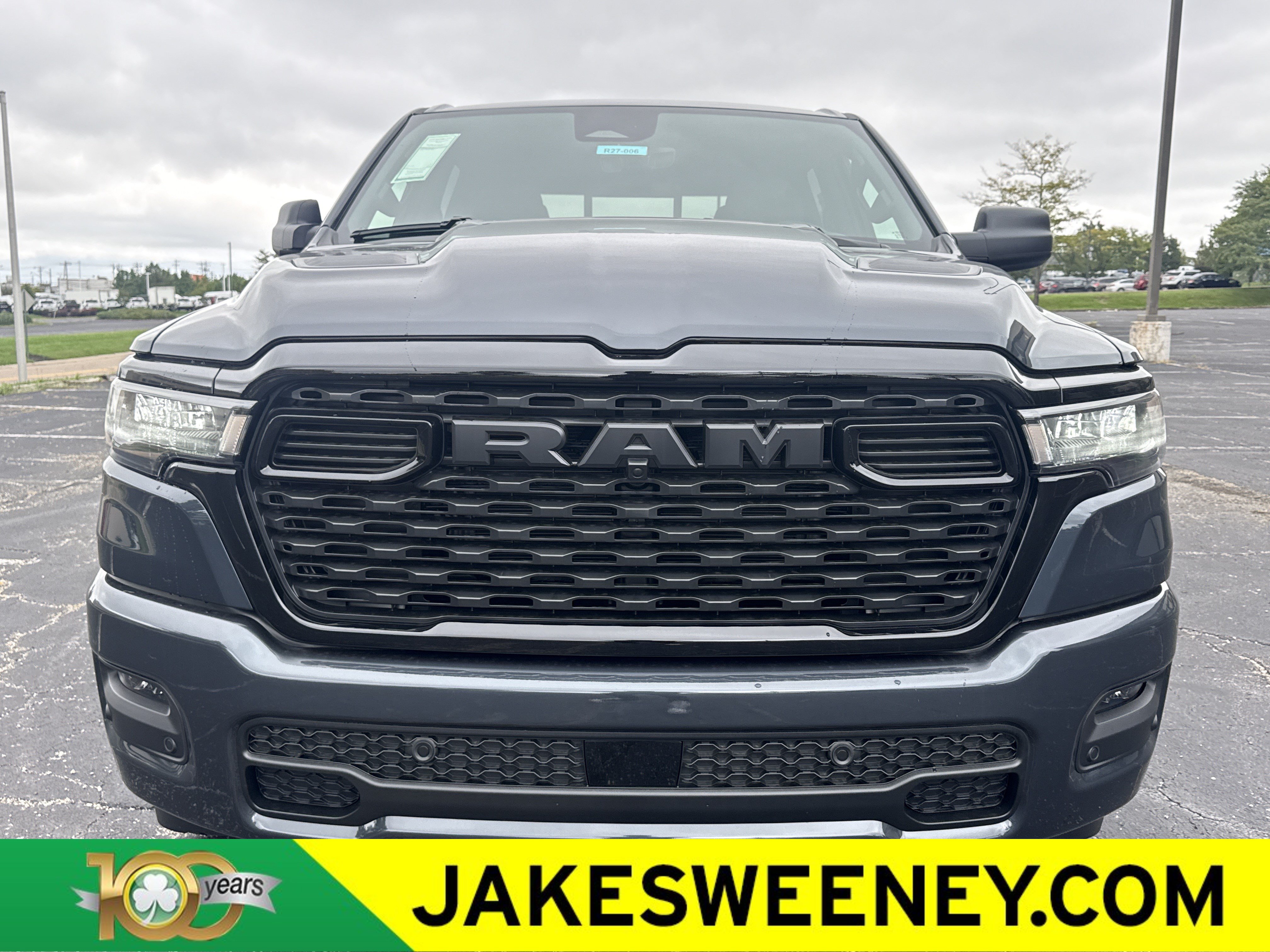 New 2027 Ram 1500 EXPRESS CREW CAB 4X4 5'7 BOX Pickup