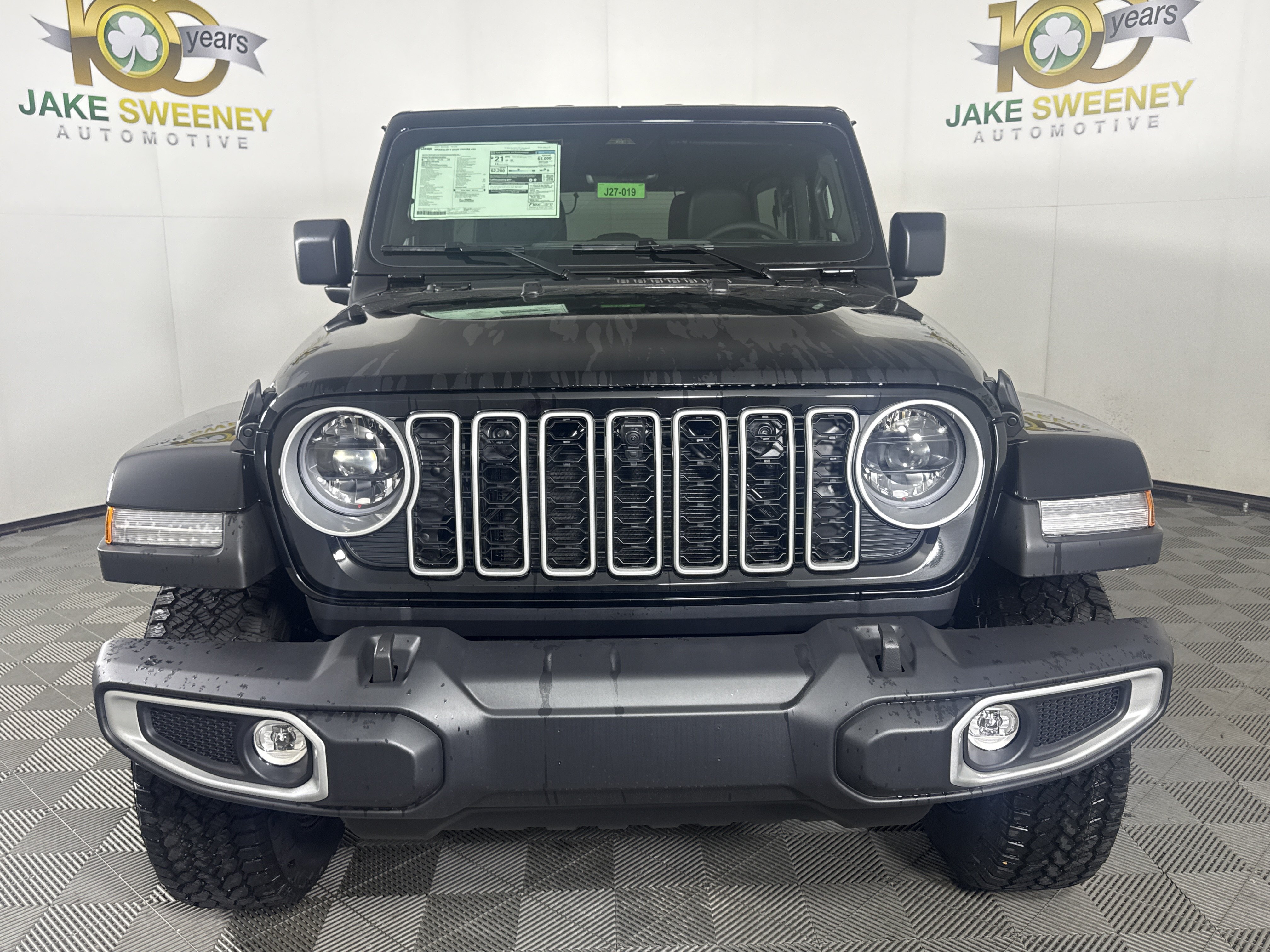 New 2027 Jeep Wrangler 4-DOOR SAHARA Sport Utility