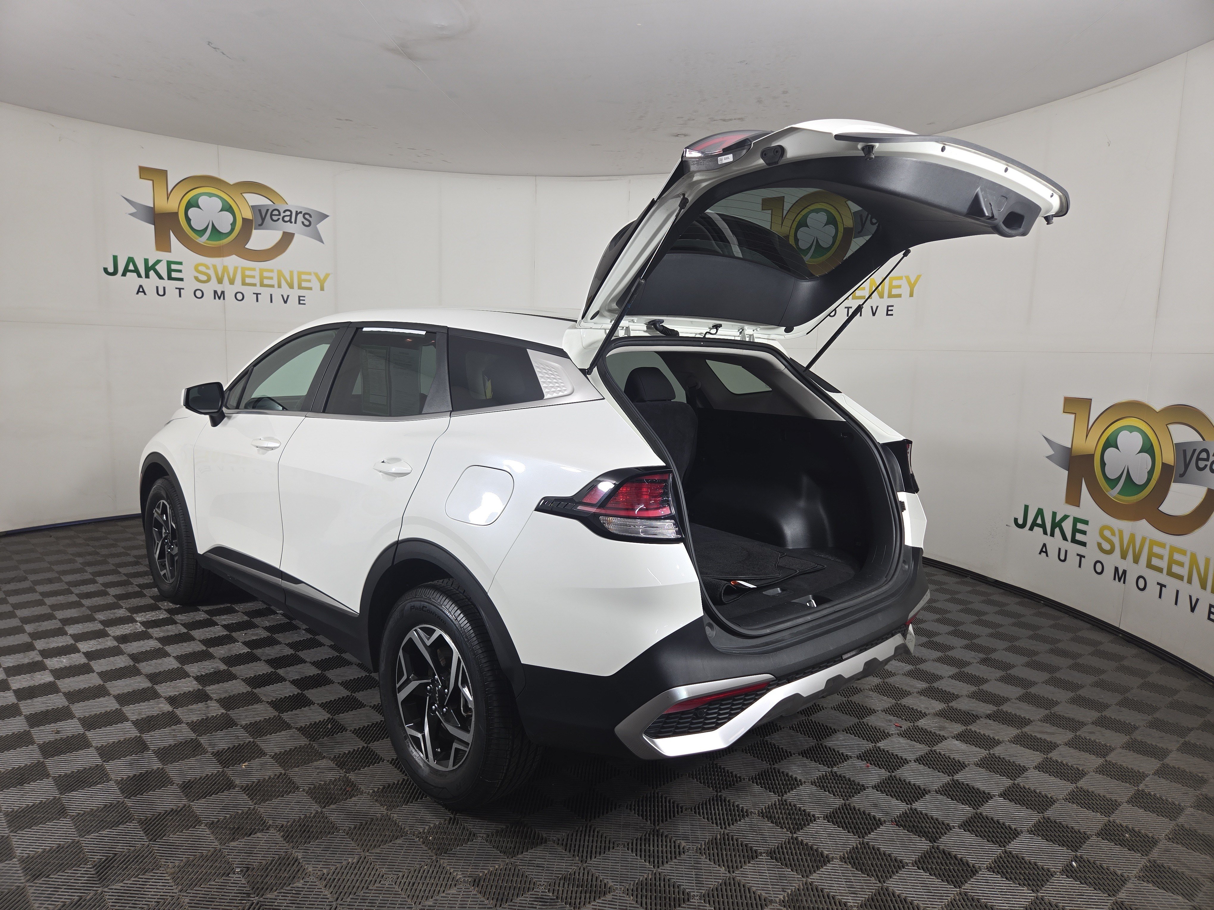 2023 Kia Sportage LX - Photo 29