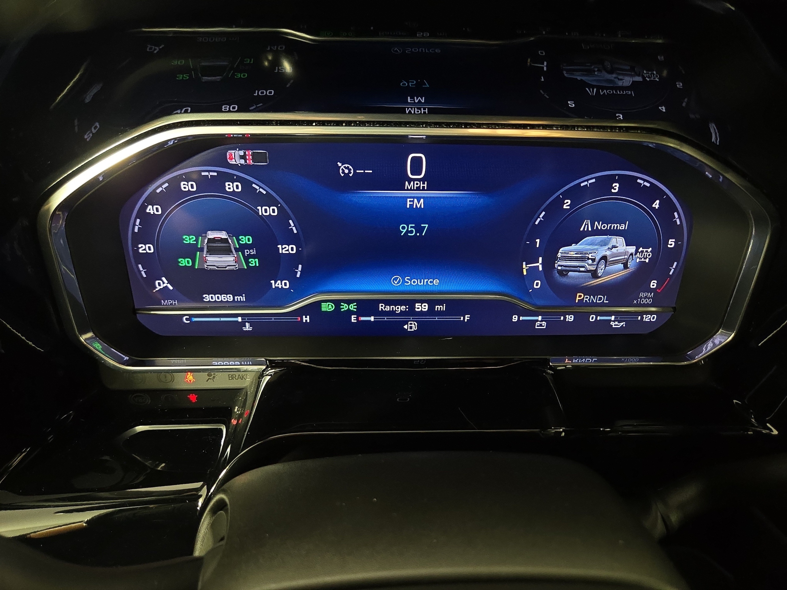 2024 Chevrolet Silverado 1500 LT - Photo 17