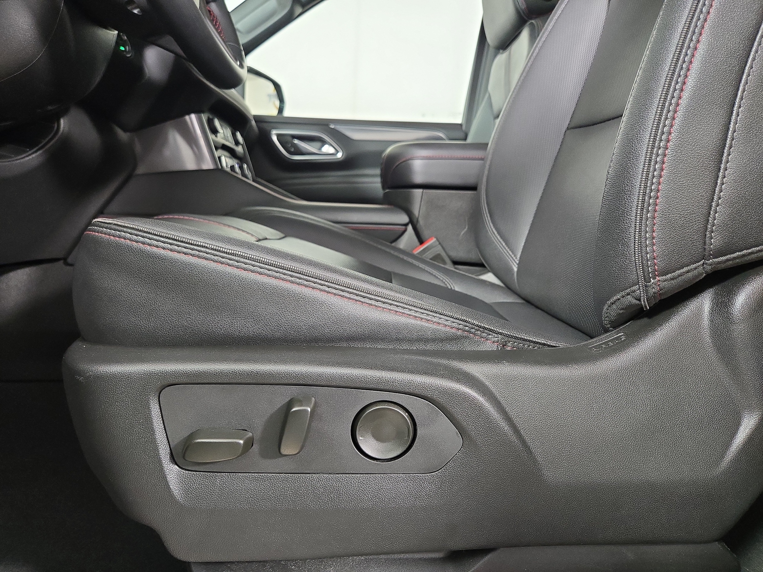 2023 Chevrolet Tahoe RST - Photo 32