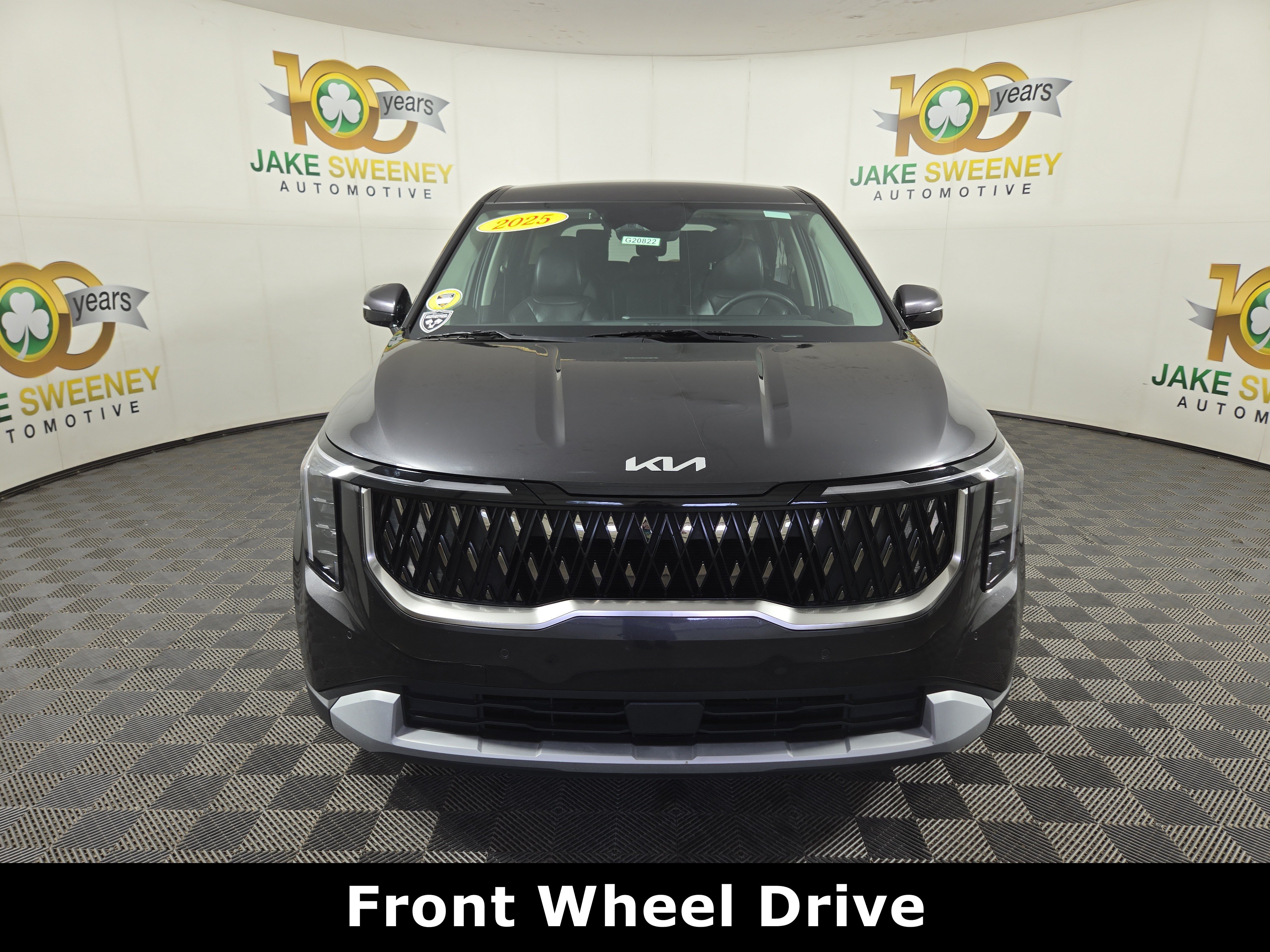 Used 2025 Kia Carnival LXS Van Passenger Van