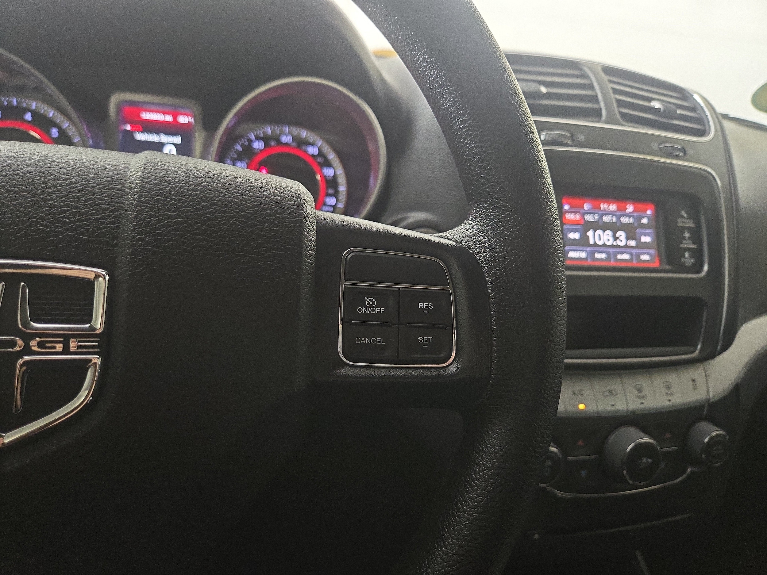 2019 Dodge Journey SE - Photo 17