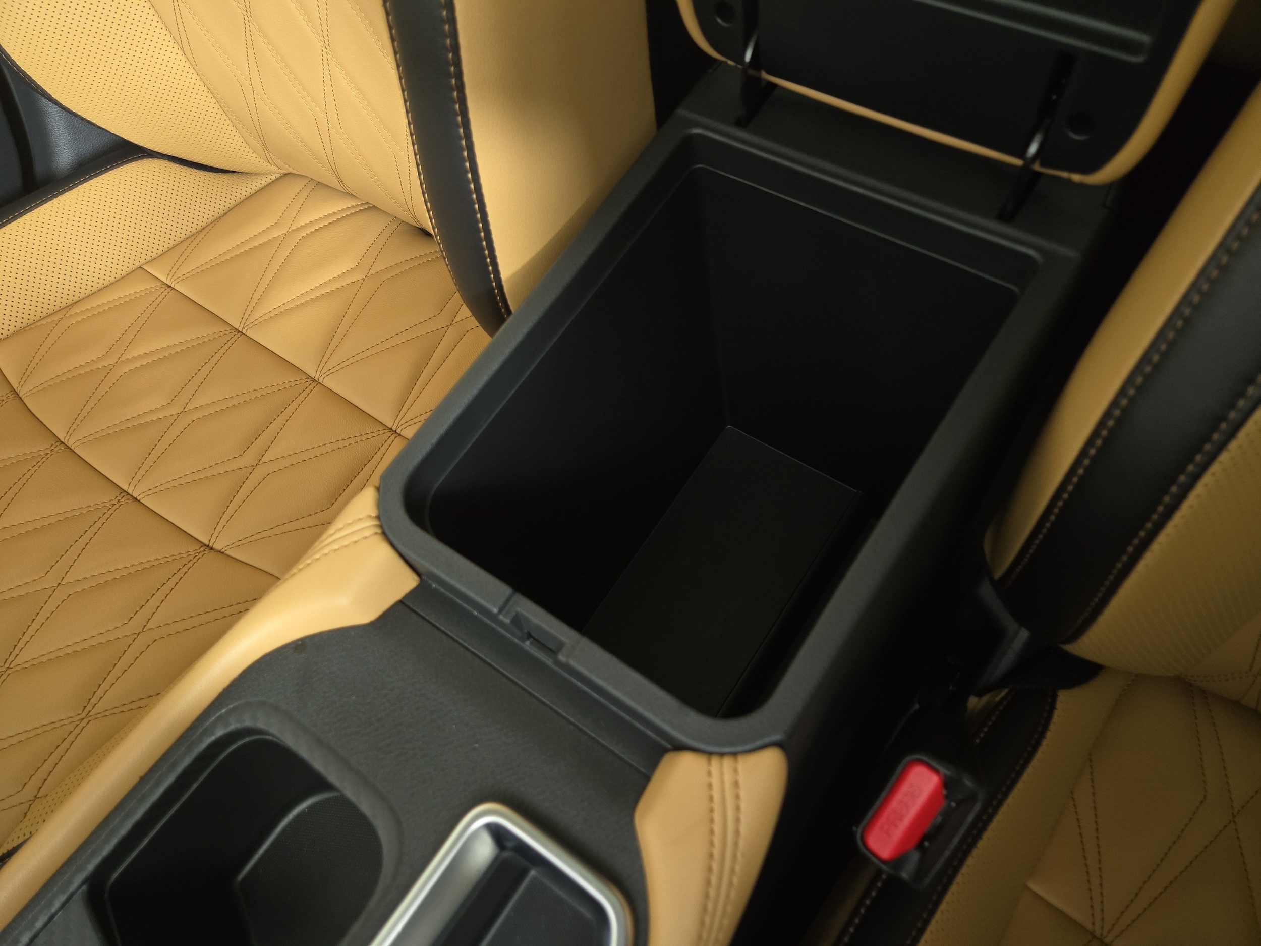 2025 Nissan Sentra SV - Photo 28