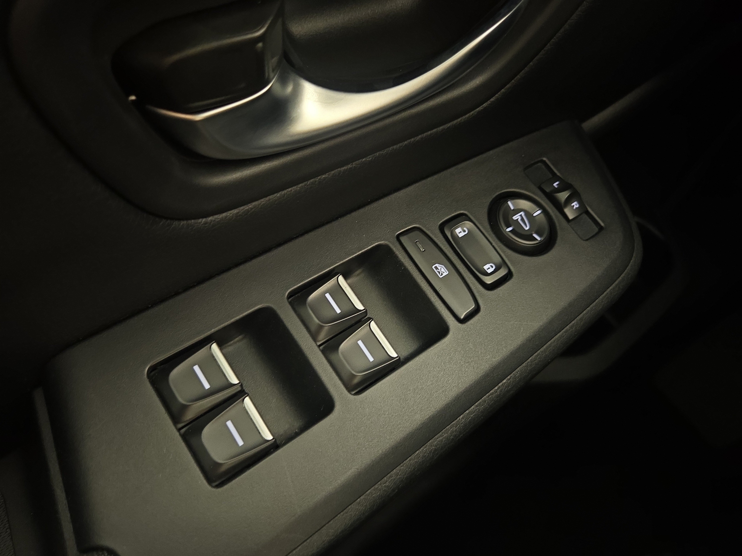 2025 Honda Pilot Sport - Photo 27