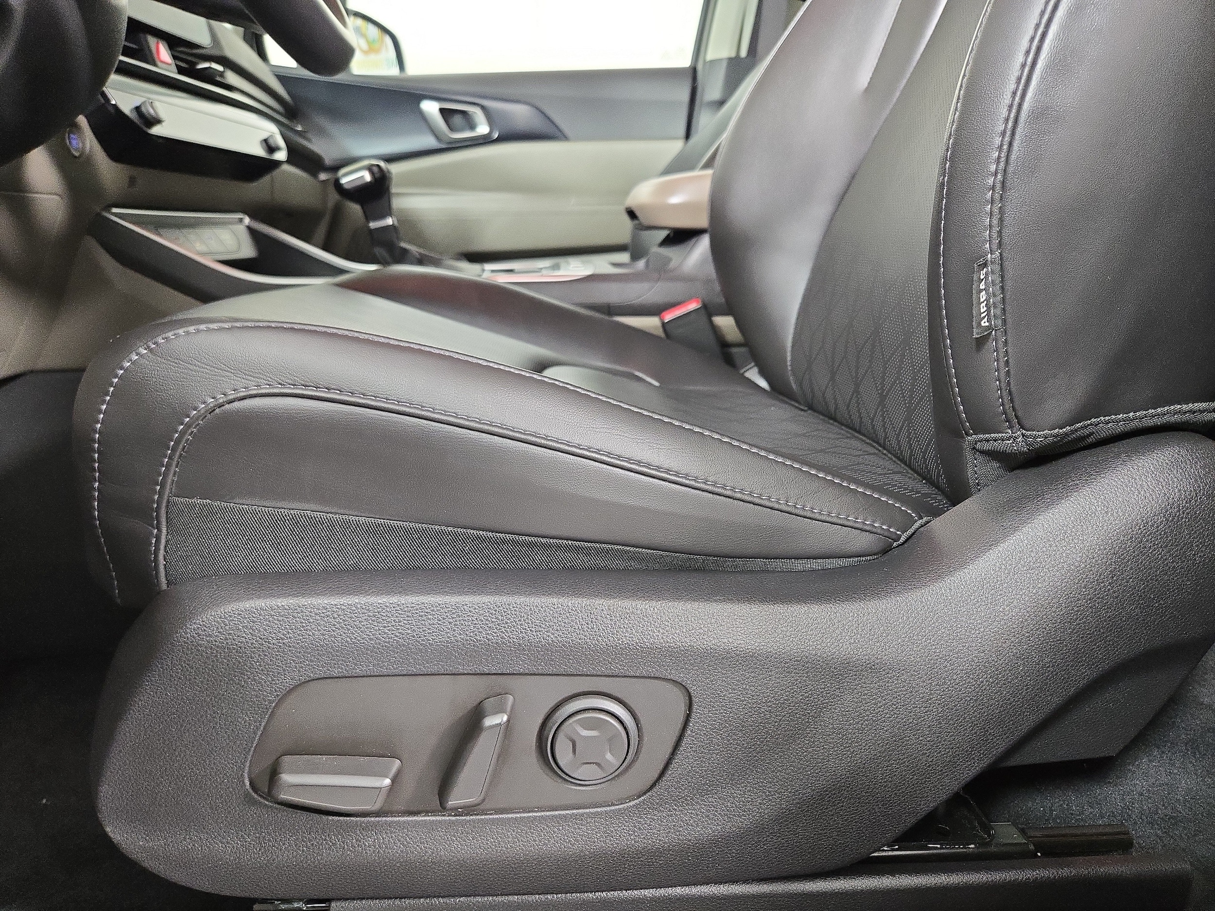 2025 Kia Carnival LXS - Photo 30
