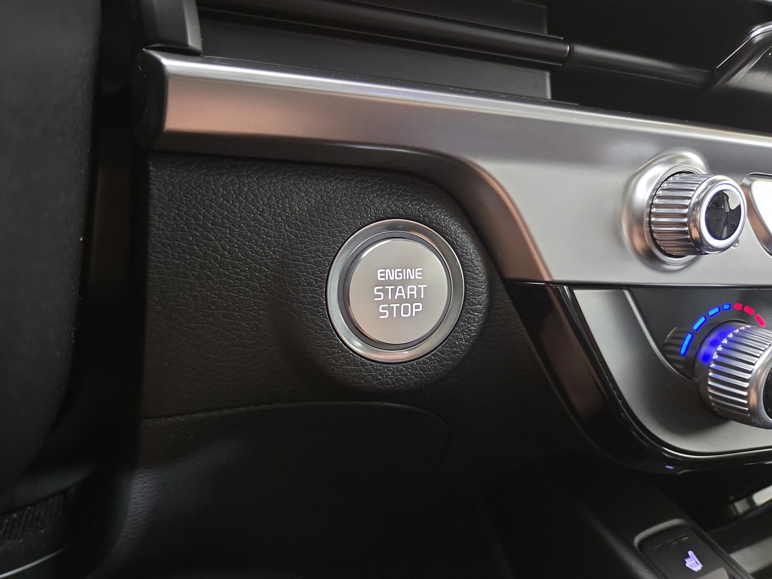 2025 Kia Telluride S - Photo 26
