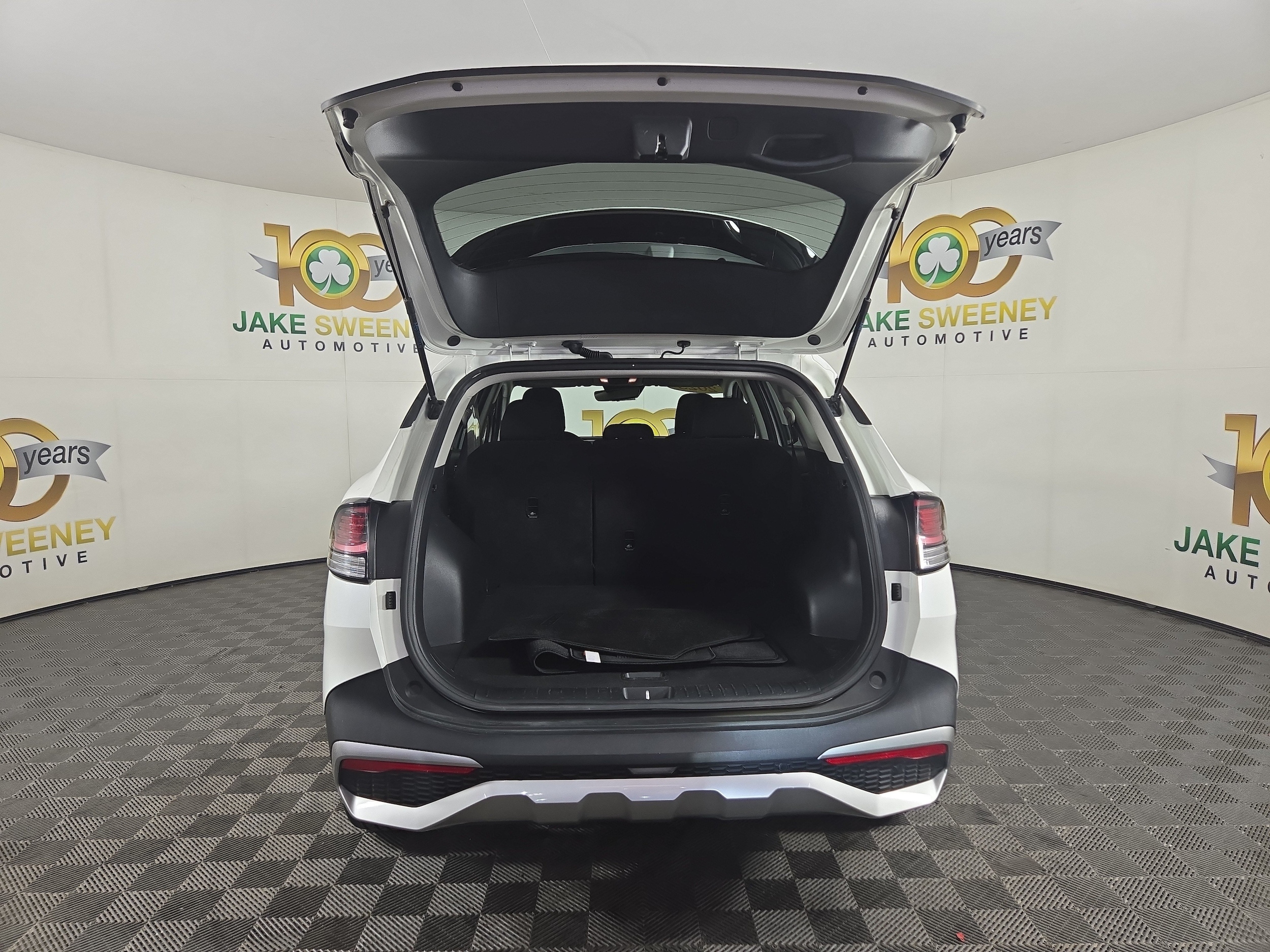 2023 Kia Sportage LX - Photo 30