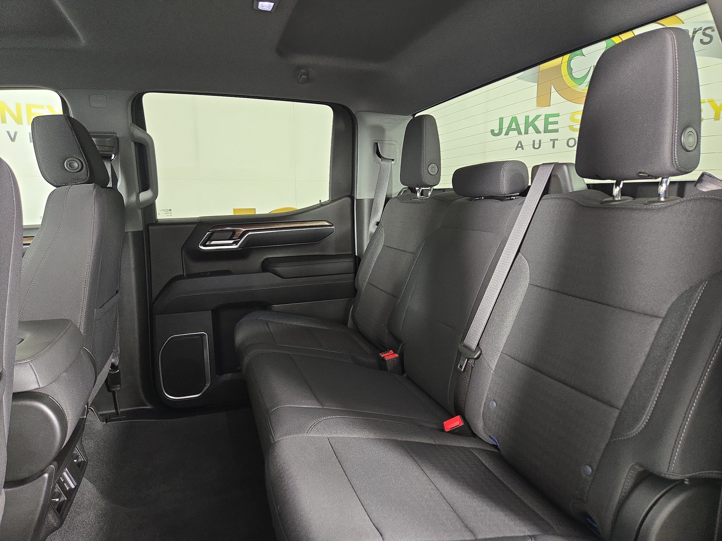 2024 Chevrolet Silverado 1500 LT - Photo 12