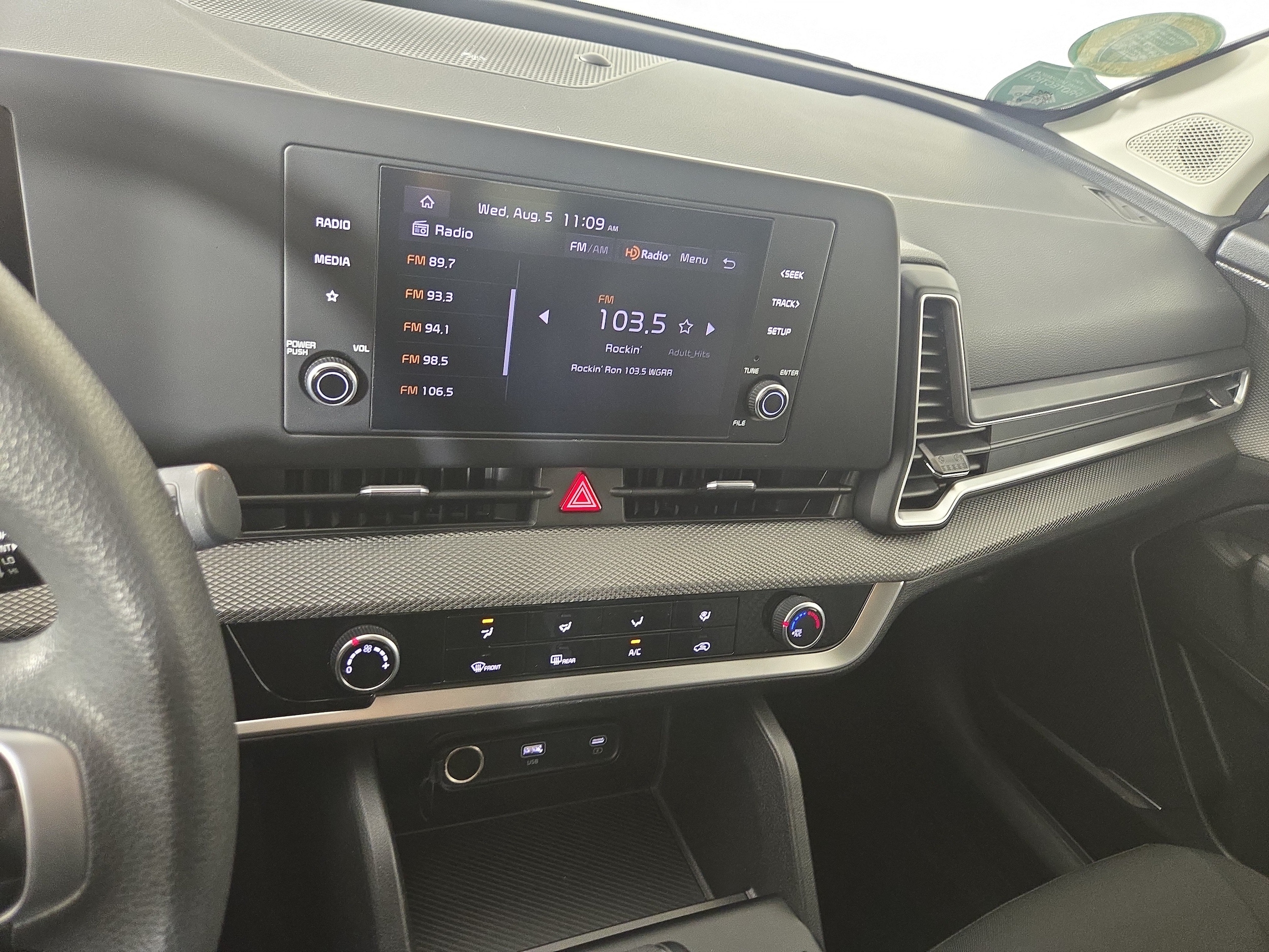 2023 Kia Sportage LX - Photo 21