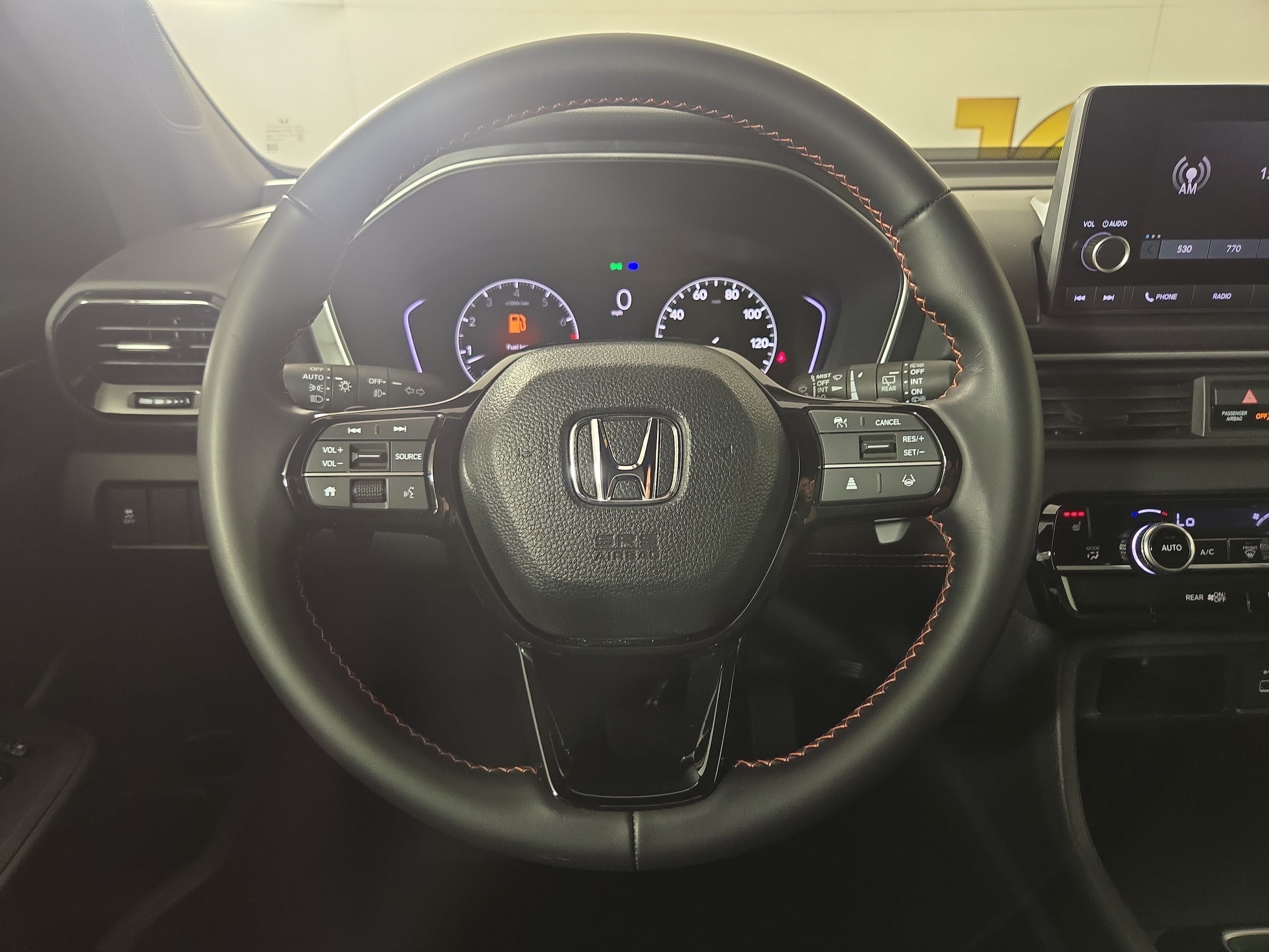 2025 Honda Pilot Sport - Photo 15