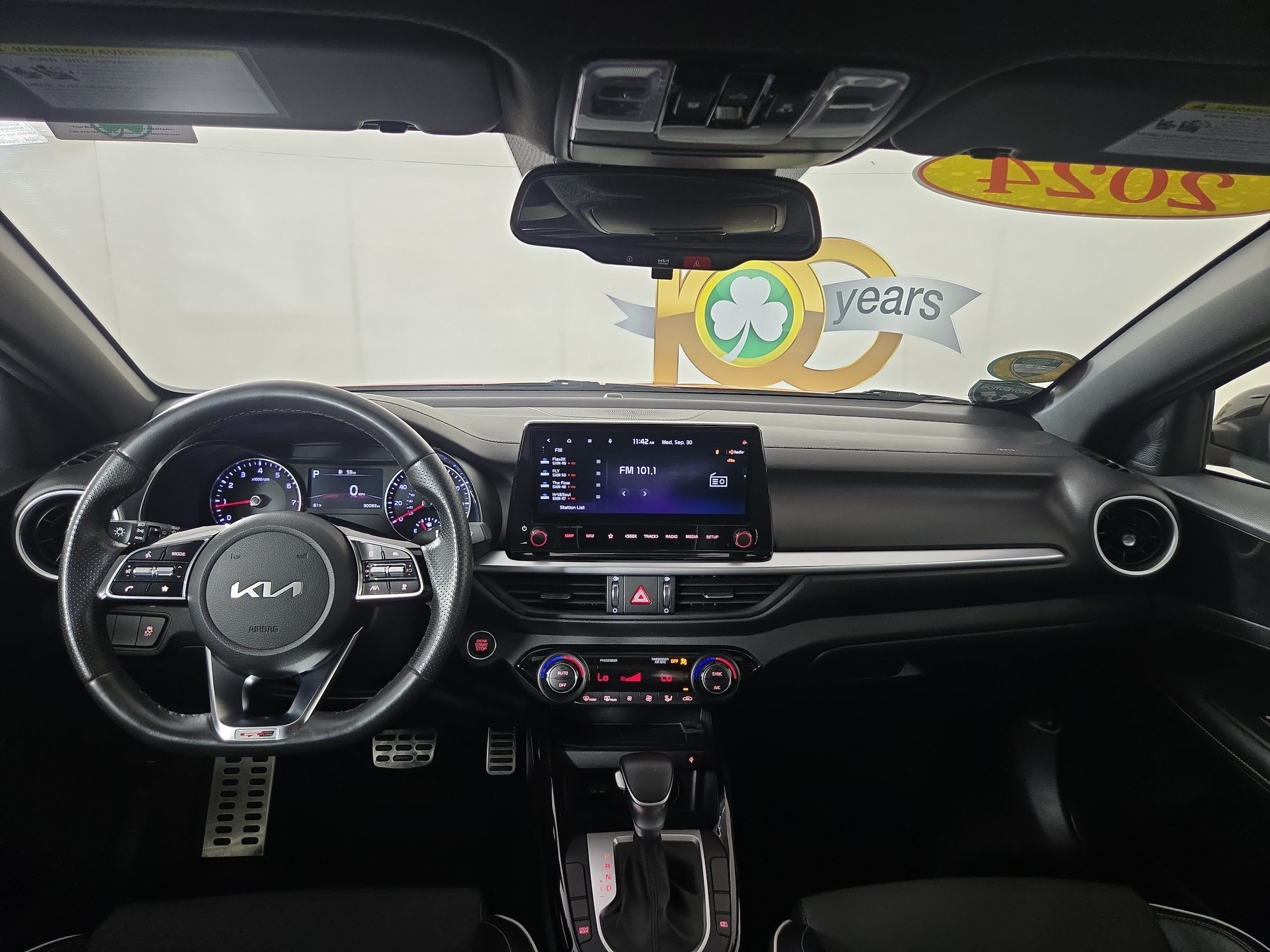 2024 Kia Forte GT-Line - Photo 13