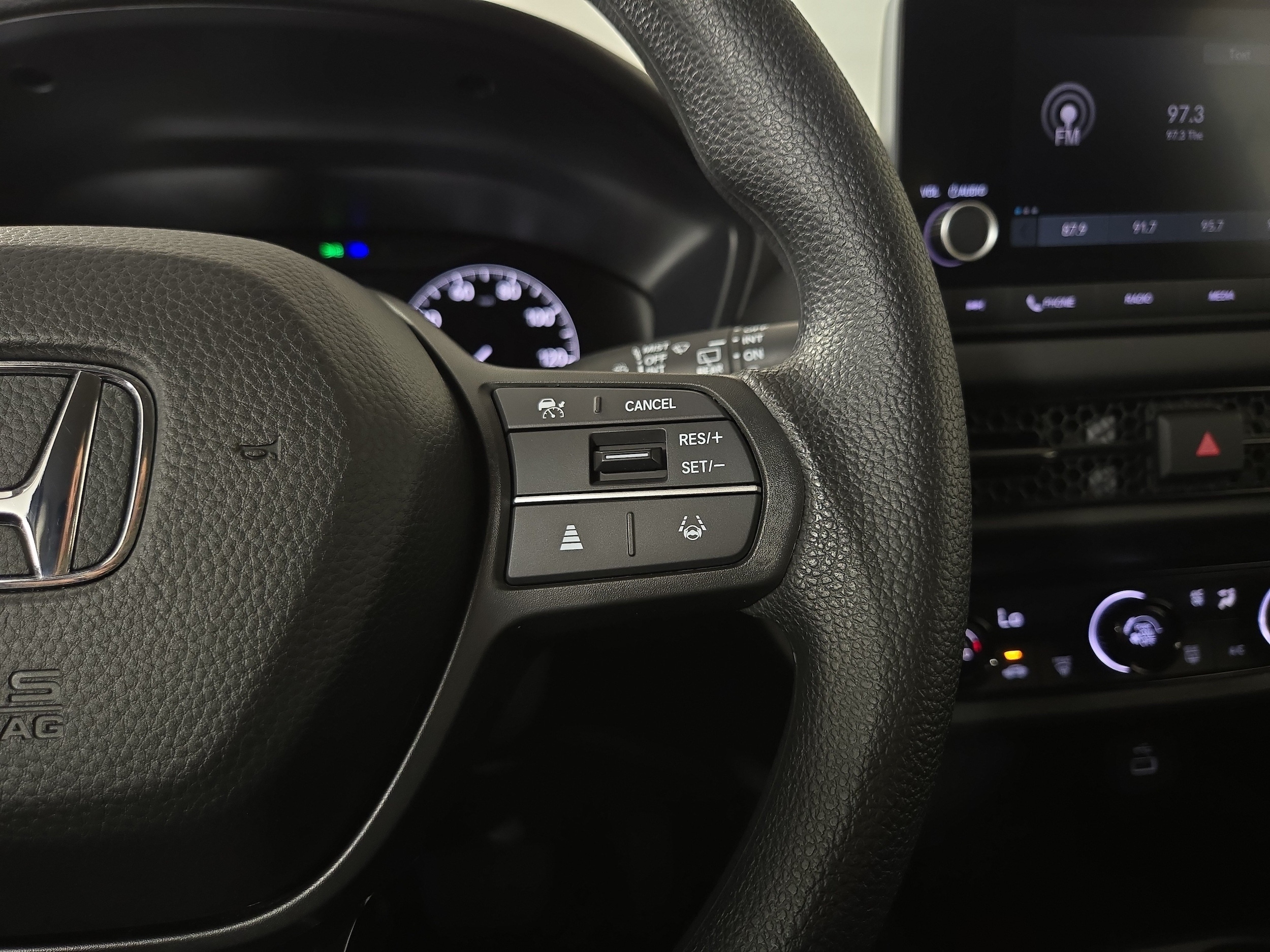 2025 Honda HR-V LX - Photo 16