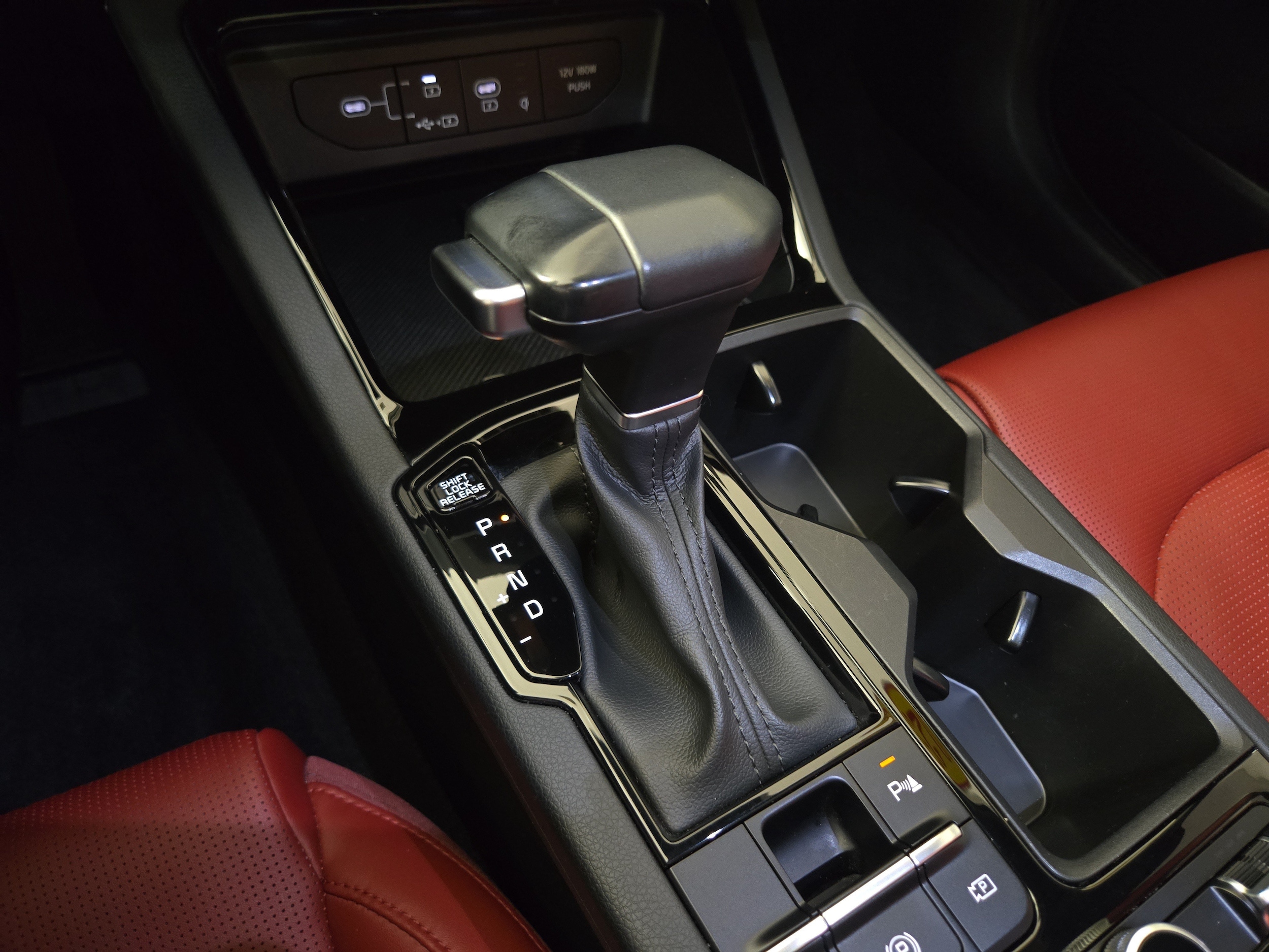 2025 Kia K5 GT-Line - Photo 23