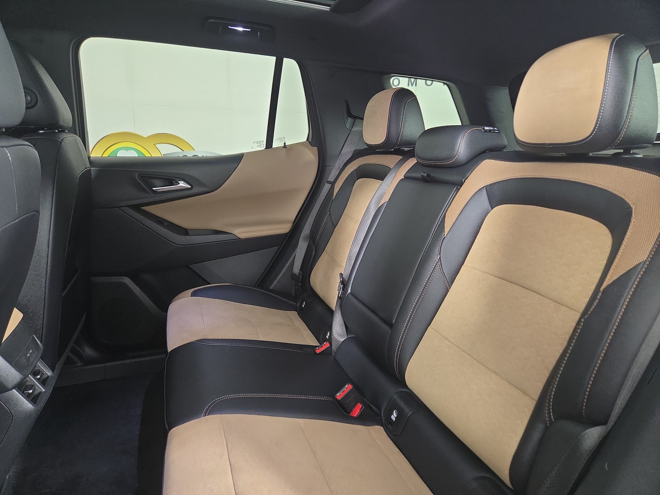 2025 Chevrolet Equinox ACTIV - Photo 12