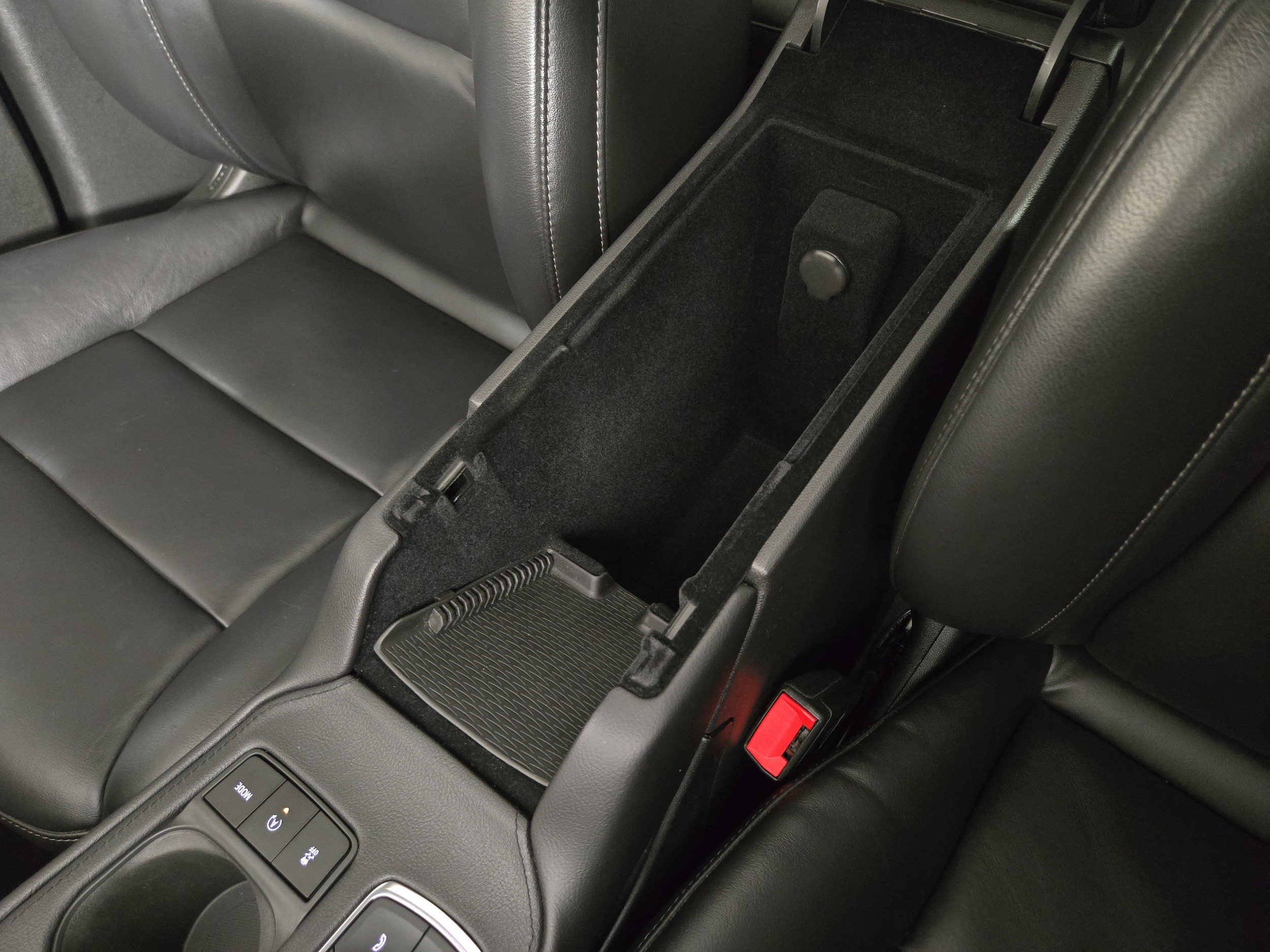 2021 Cadillac XT4 Premium Luxury - Photo 31