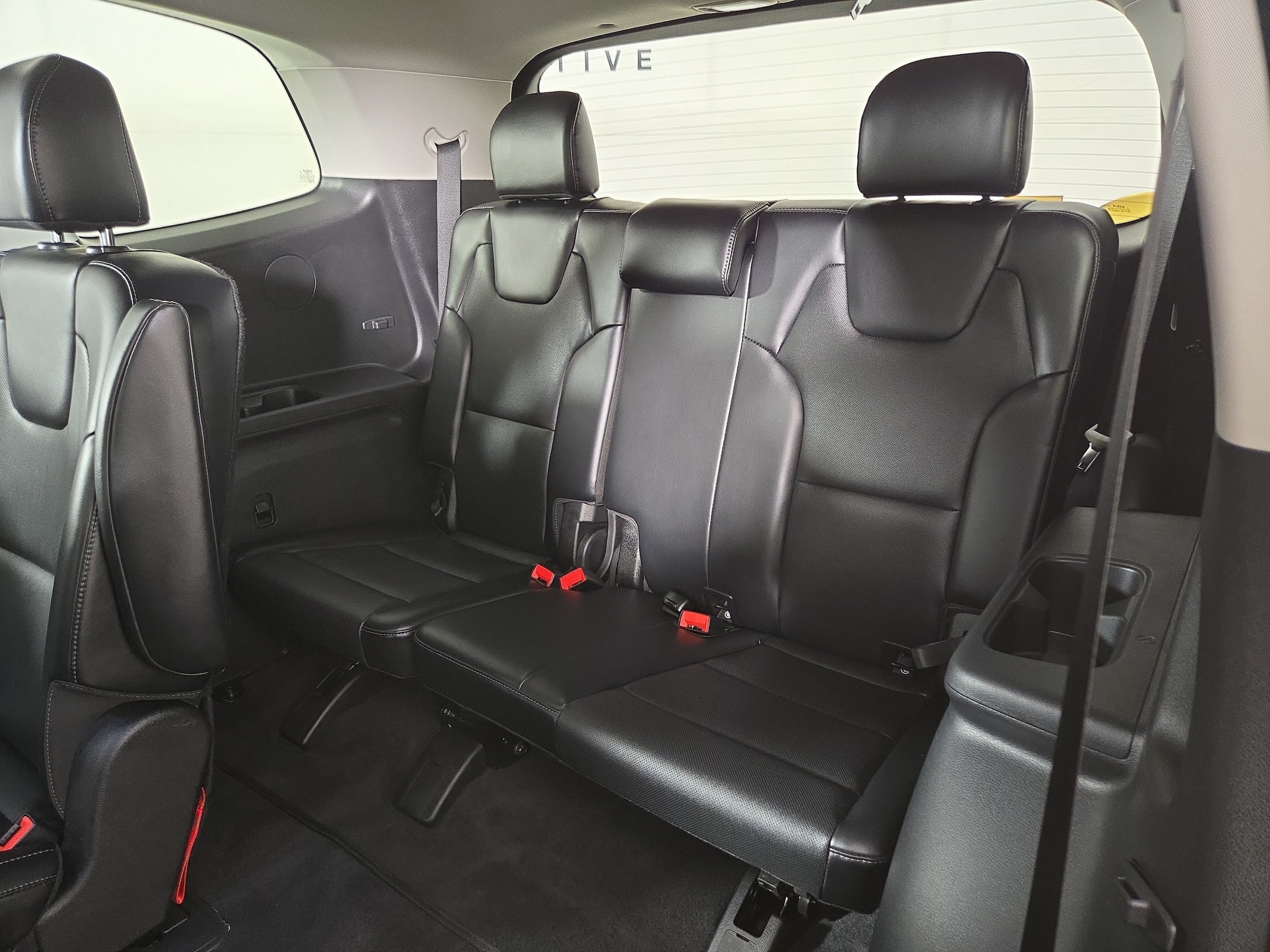 2025 Kia Telluride S - Photo 12