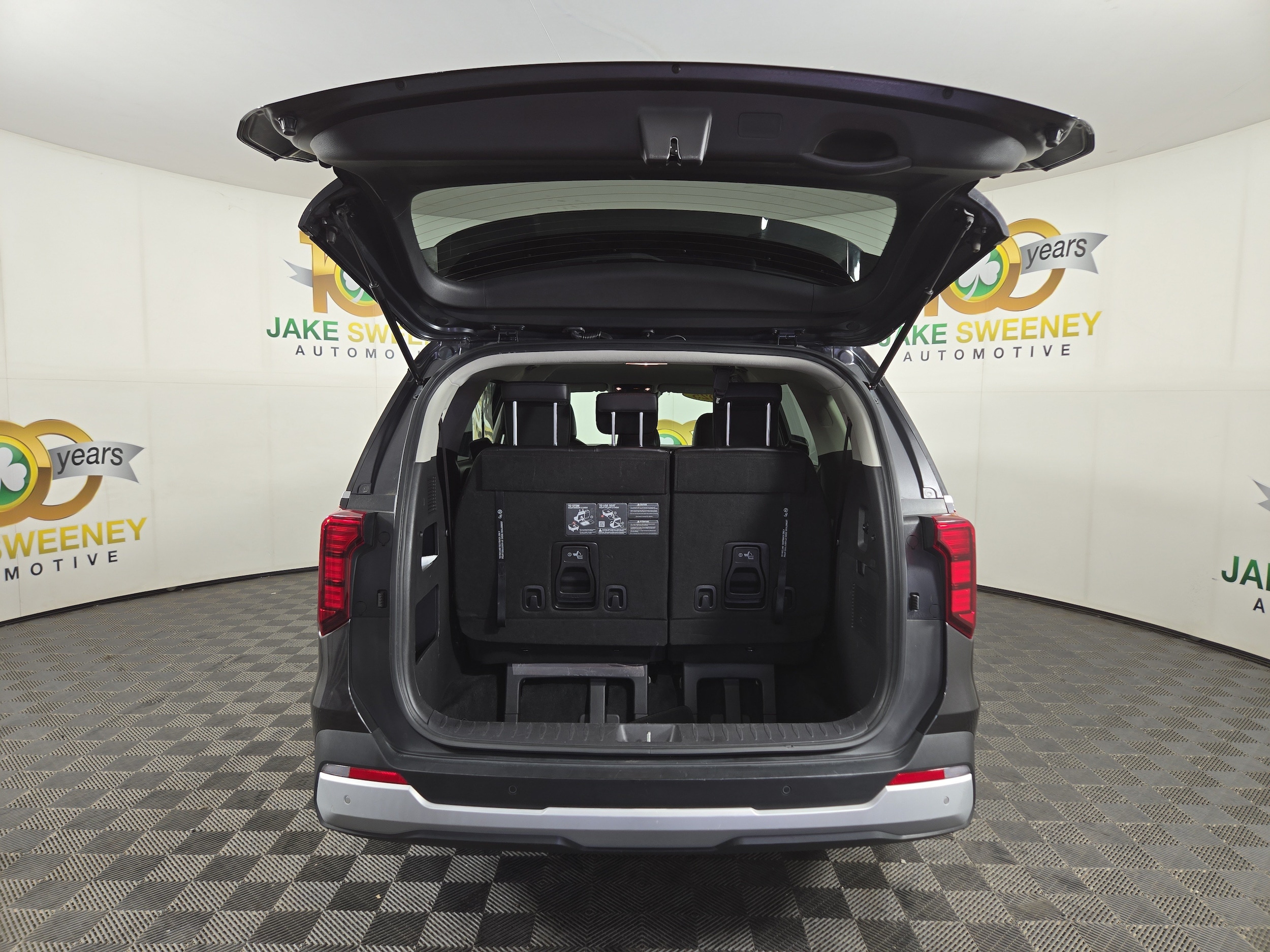 2025 Kia Carnival LXS - Photo 32