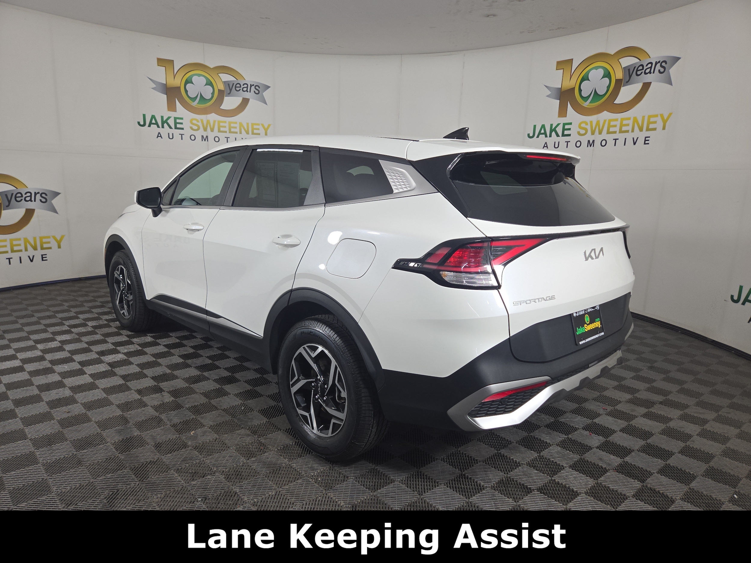 2023 Kia Sportage LX - Photo 6